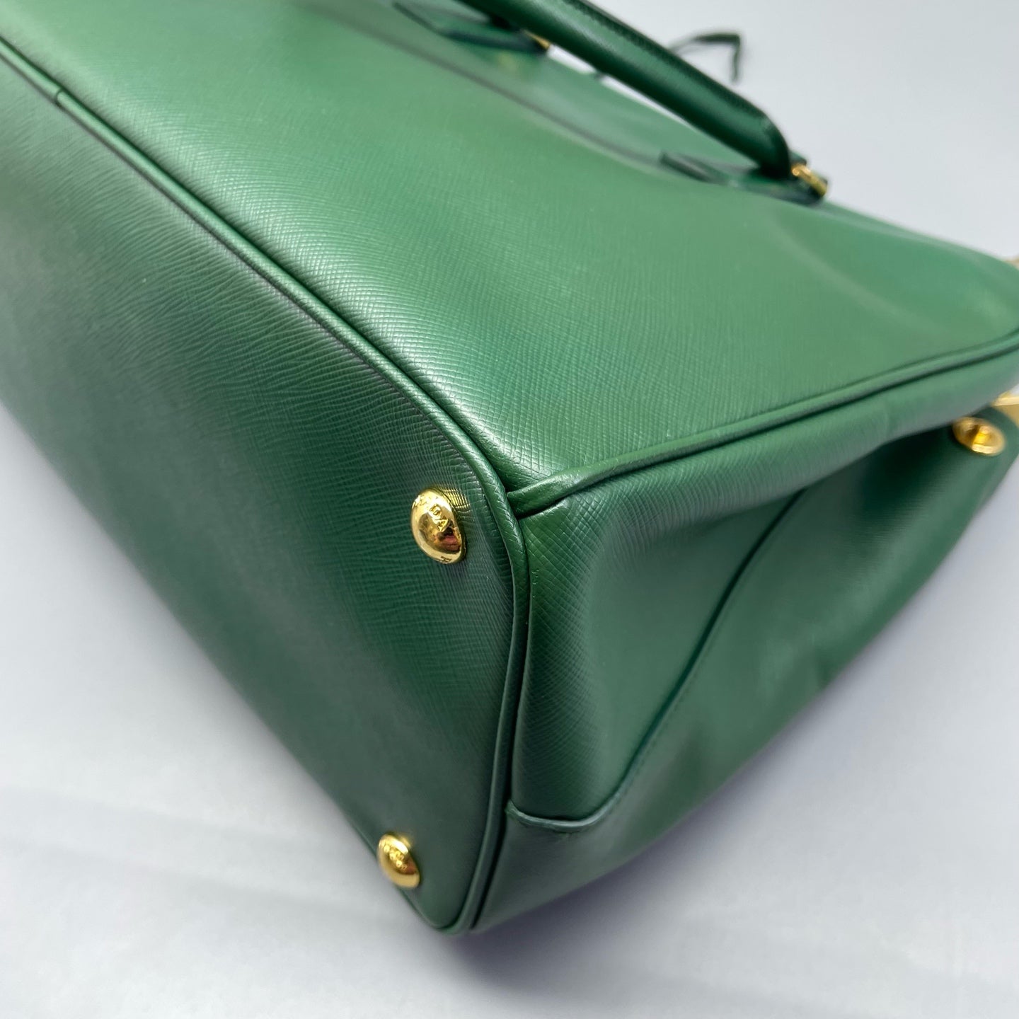 Prada - Saffiano Lux Tote - Leather - Green - (Medium)