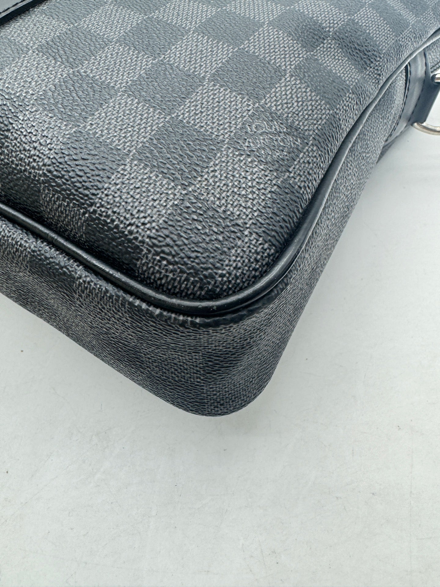 Louis Vuitton - Porte-Documents Voyage - Coated canvas with leather trim - Black - (large)