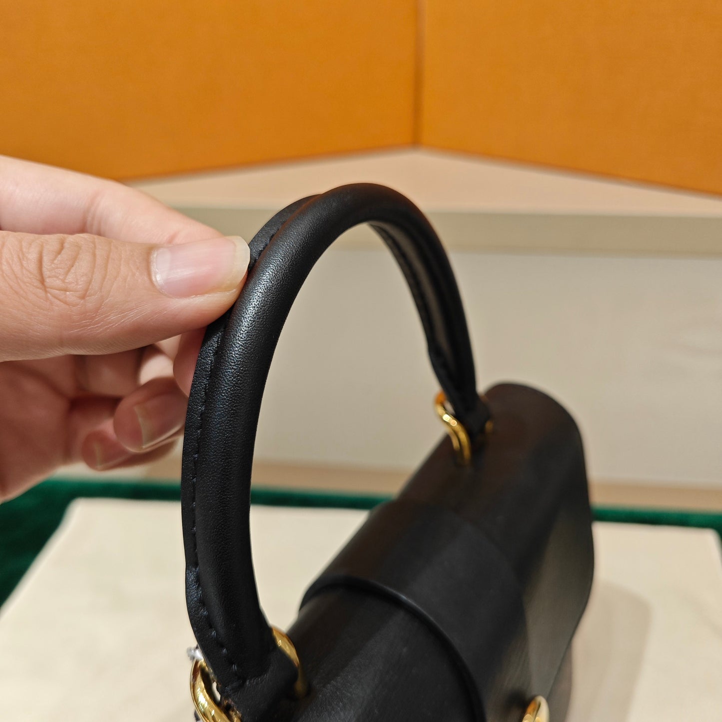 Louis Vuitton - Pallas Compact Top Handle Bag - Monogram canvas with grained leather trim - Monogram Brown with Black Trim - (Mini)