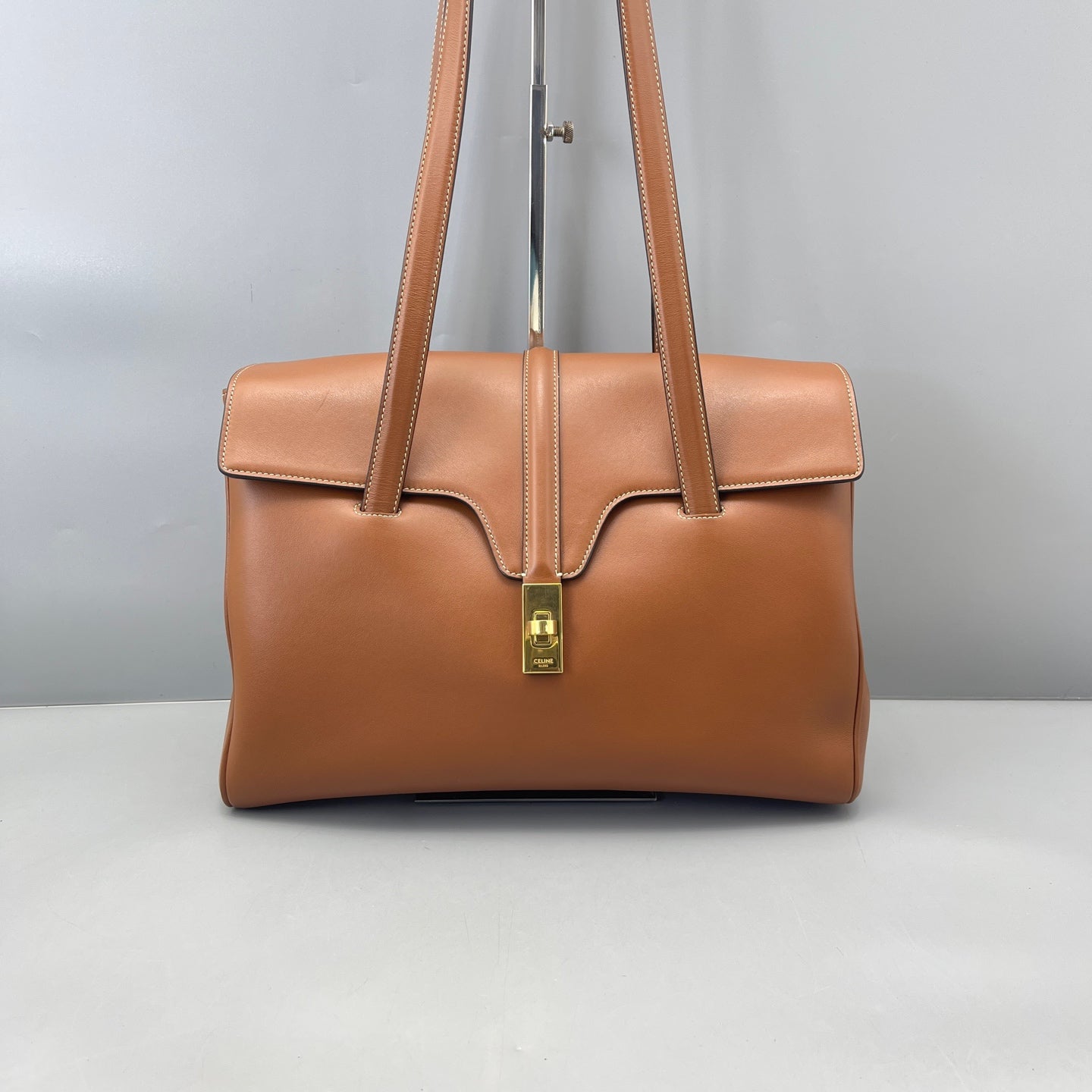 Celine - Soft 16 Medium - Leather - Camel - (Medium)