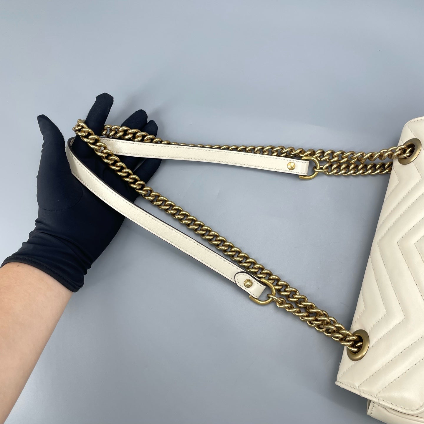 Gucci - GG Marmont Small Matelassé Shoulder Bag - Leather - White - (Small)