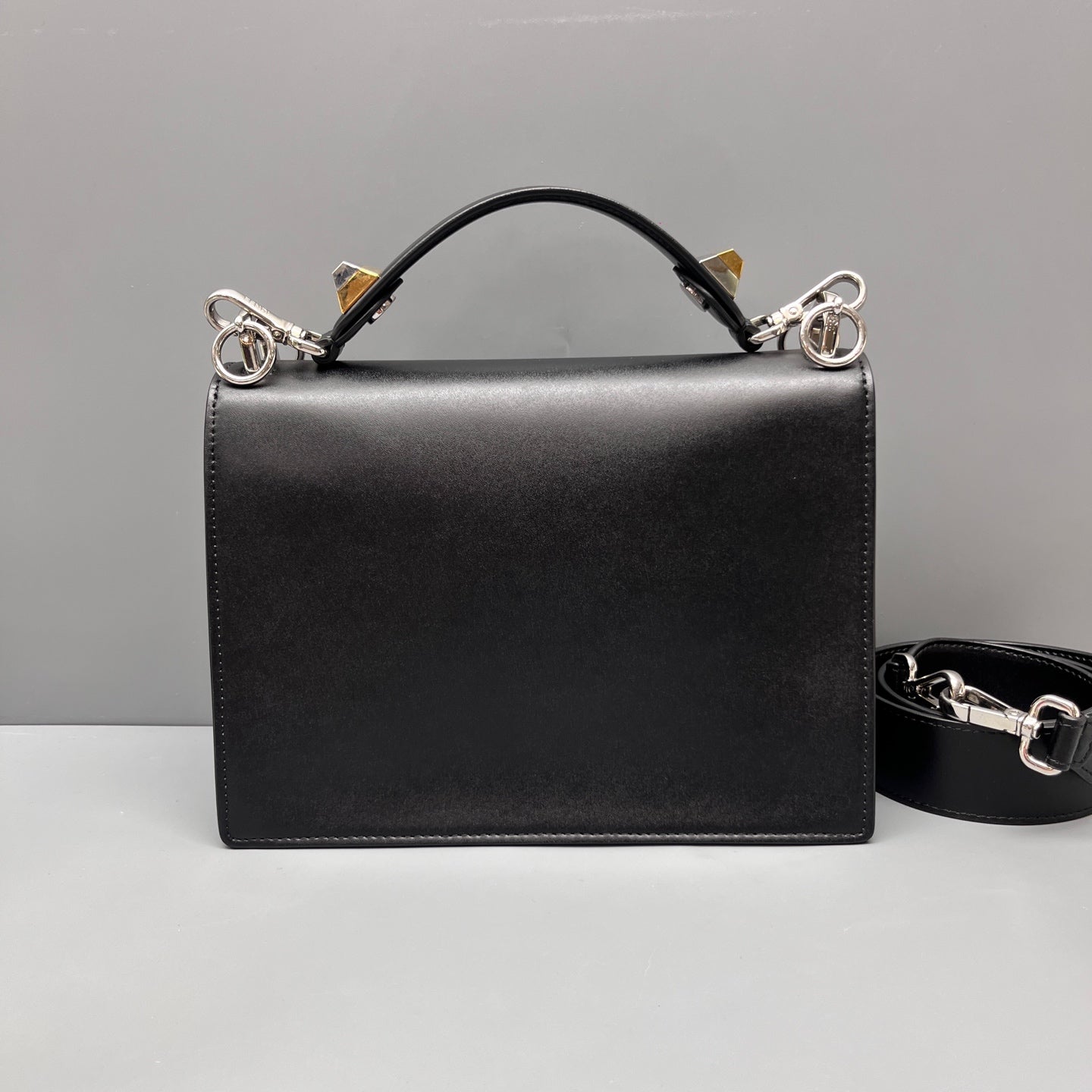 Fendi - Monster Messenger Bag - Leather - Black - (medium)