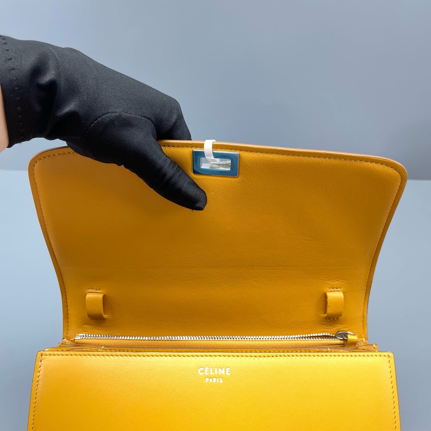 Celine - Box Bag - Smooth calfskin leather - Amber Yellow - (Medium)