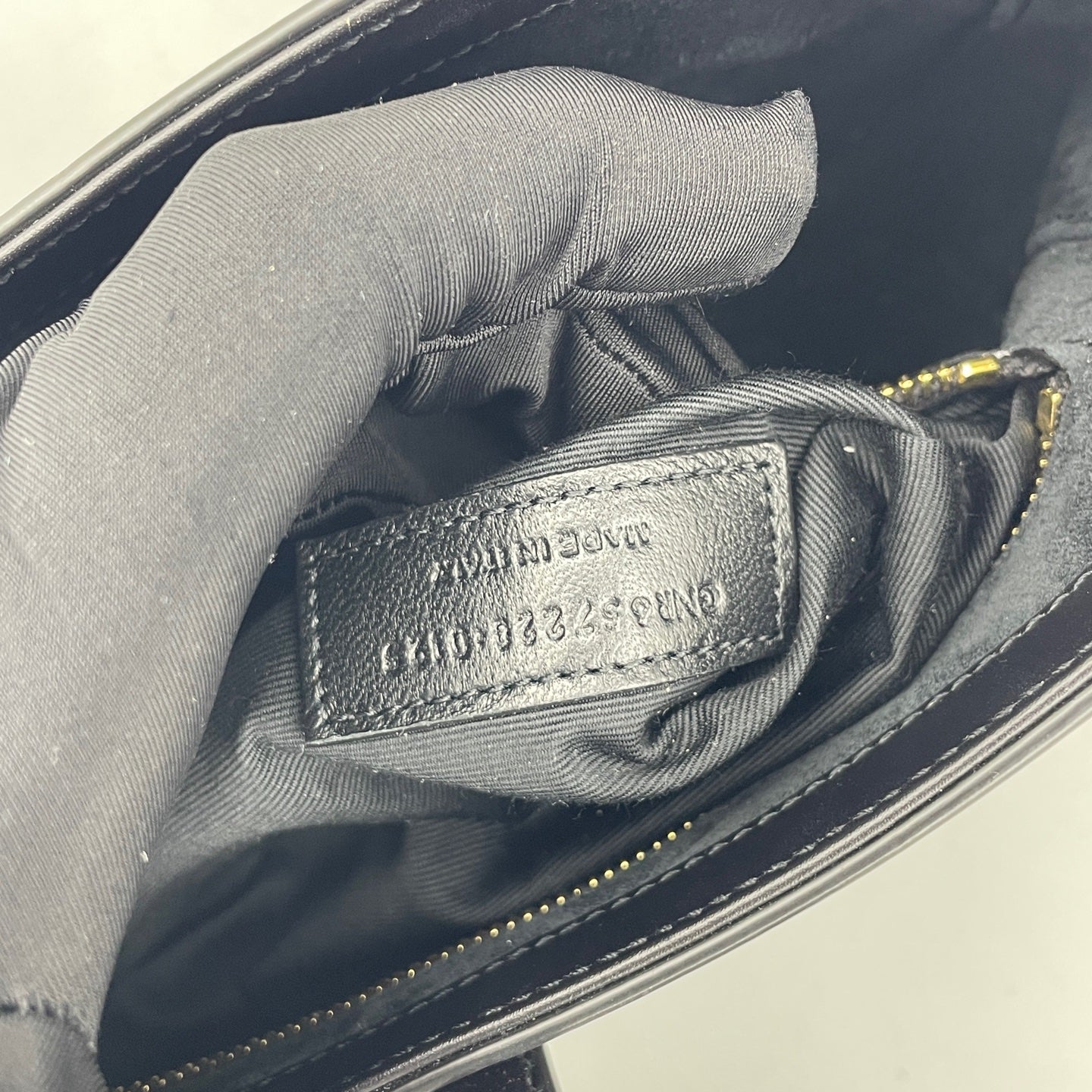 Saint Laurent - Hobo Bag - Leather - Black - (Medium)