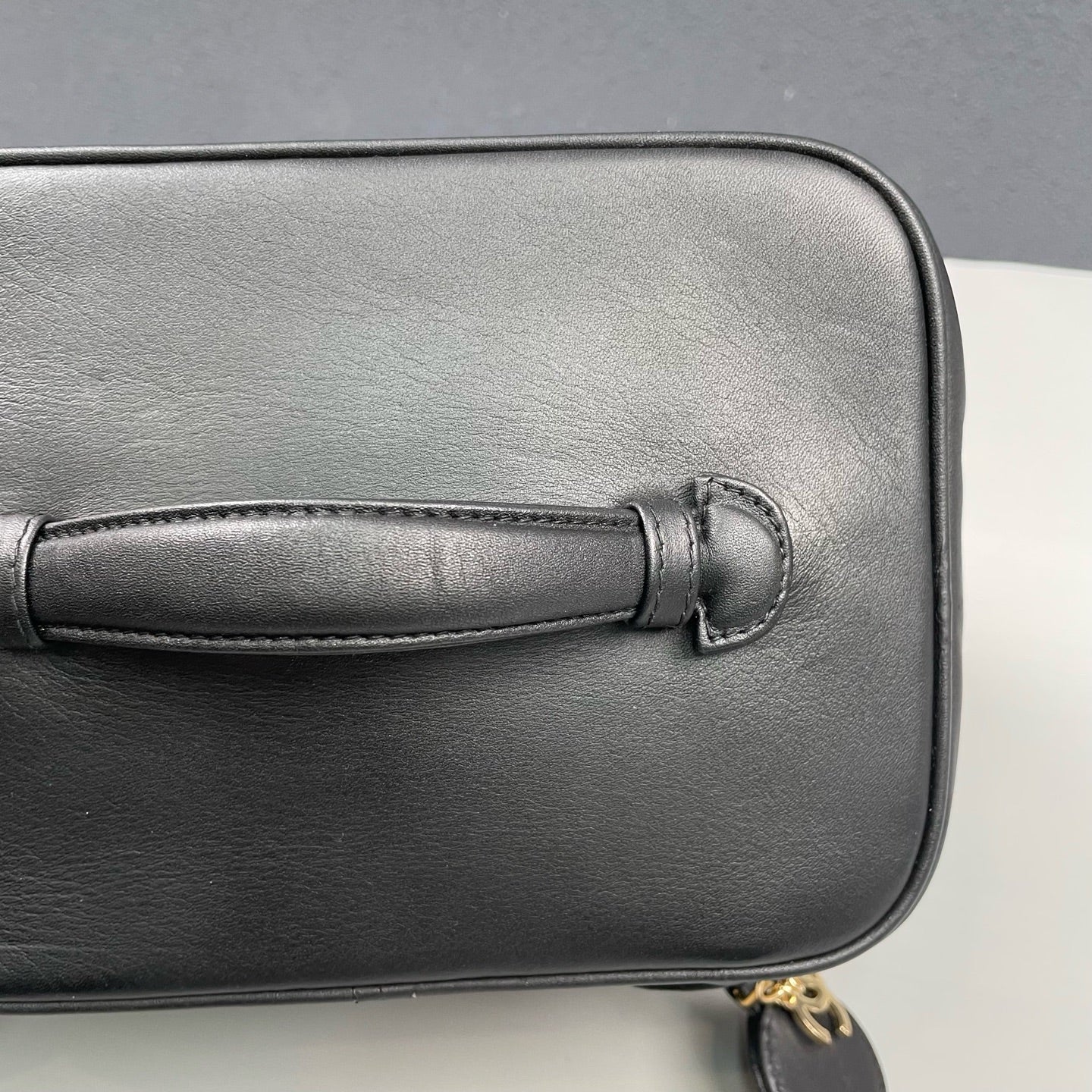 Chanel - Vintage Handheld Makeup Box - Lambskin leather - Black - (small)