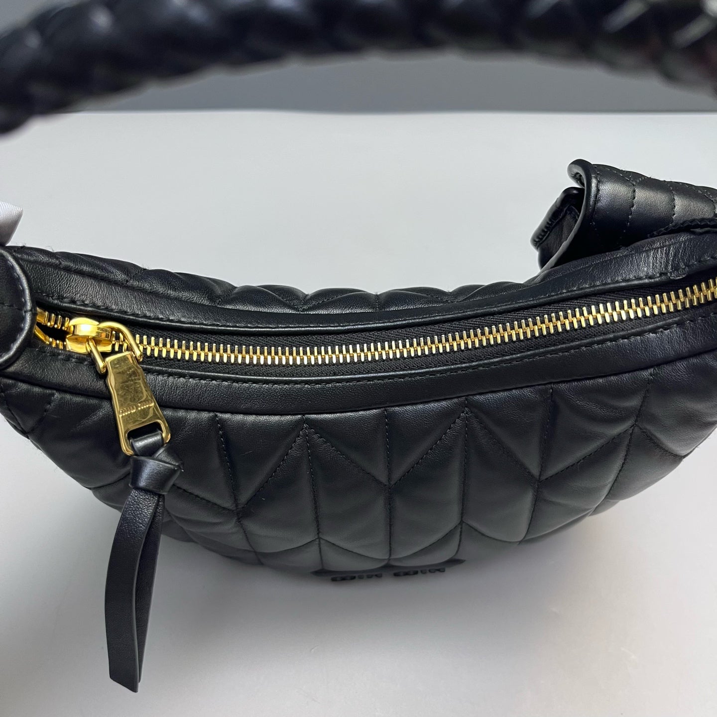 Miu Miu - Nappa Trappuntata Hobo Crescent Bag - Lambskin leather - Black - (Small)