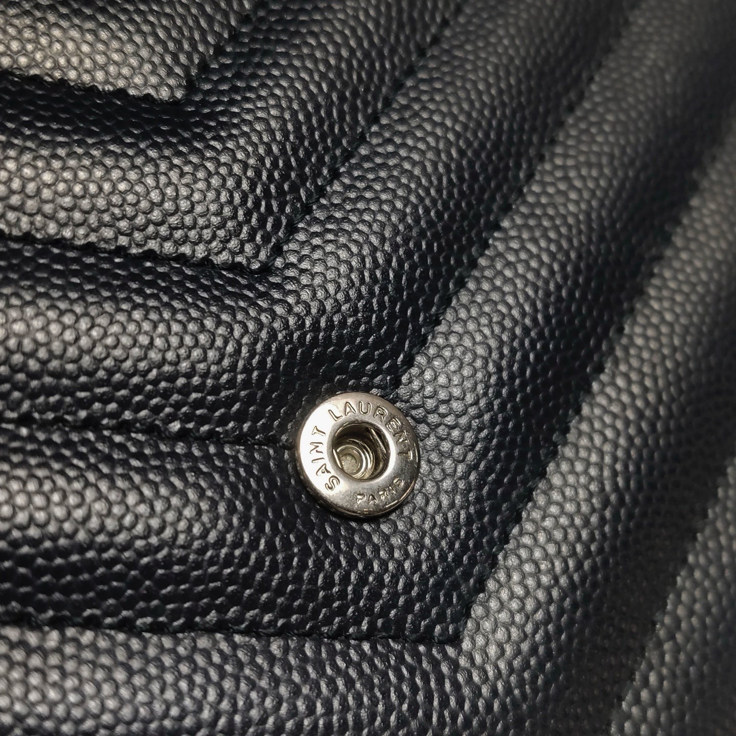 Saint Laurent - Envelope Chain Wallet - Caviar leather - Black - (small)