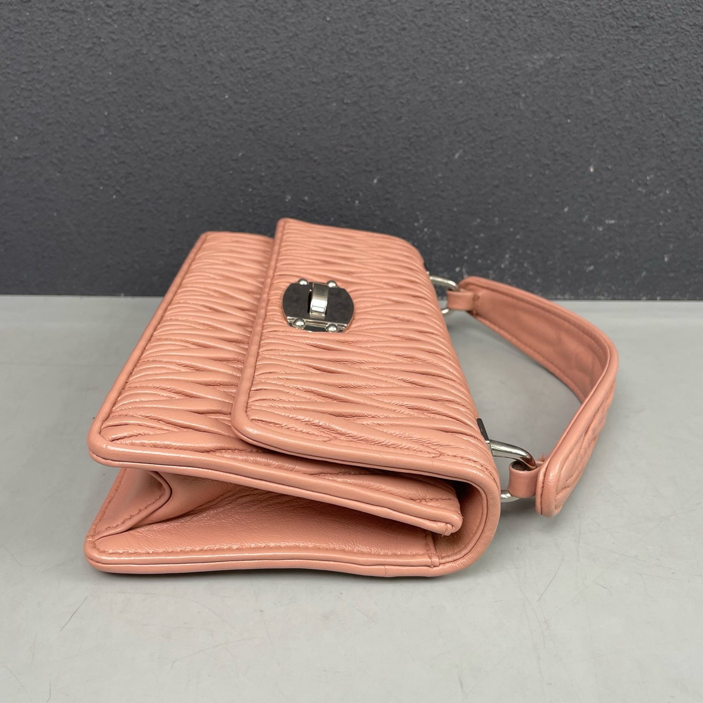 Miu Miu - Matelassé Flap Bag - Leather - Pink - (small)