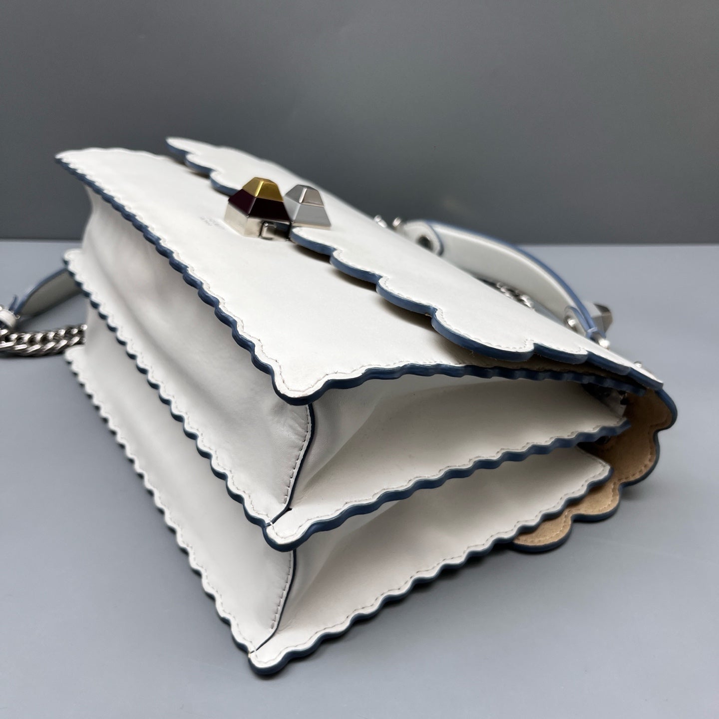 Fendi - Kan I - Leather - White - (medium)