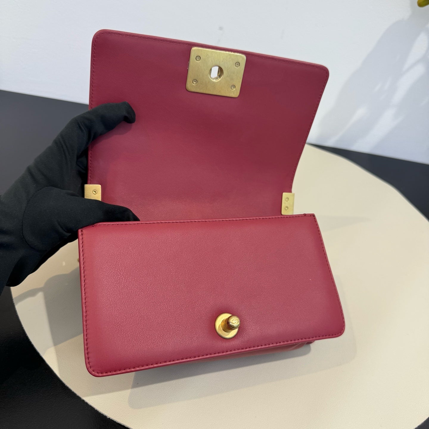 Chanel - Boy Chanel Small - Calfskin leather - Tomato Red with Gold-Tone Hardware - (Small)