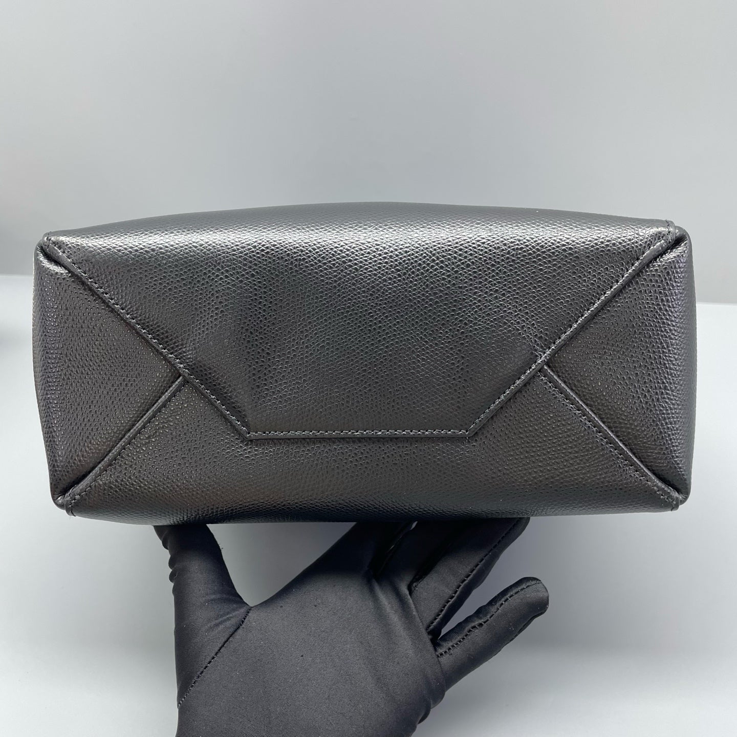 Celine - Cabas Tote Bag - Grained calfskin leather - Black - (Medium)