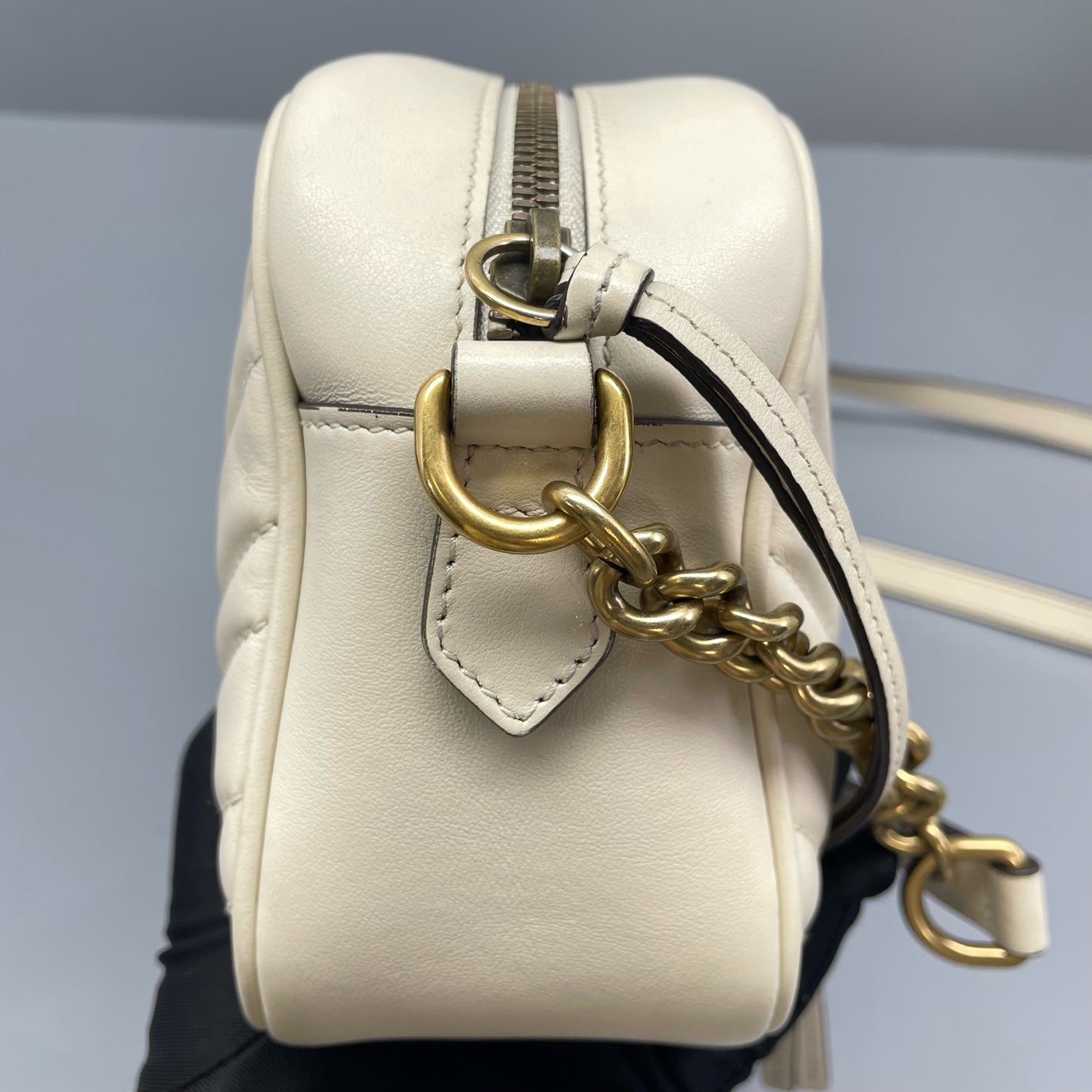 Gucci - GG Marmont Camera Bag - Matelassé leather - White - (Small)