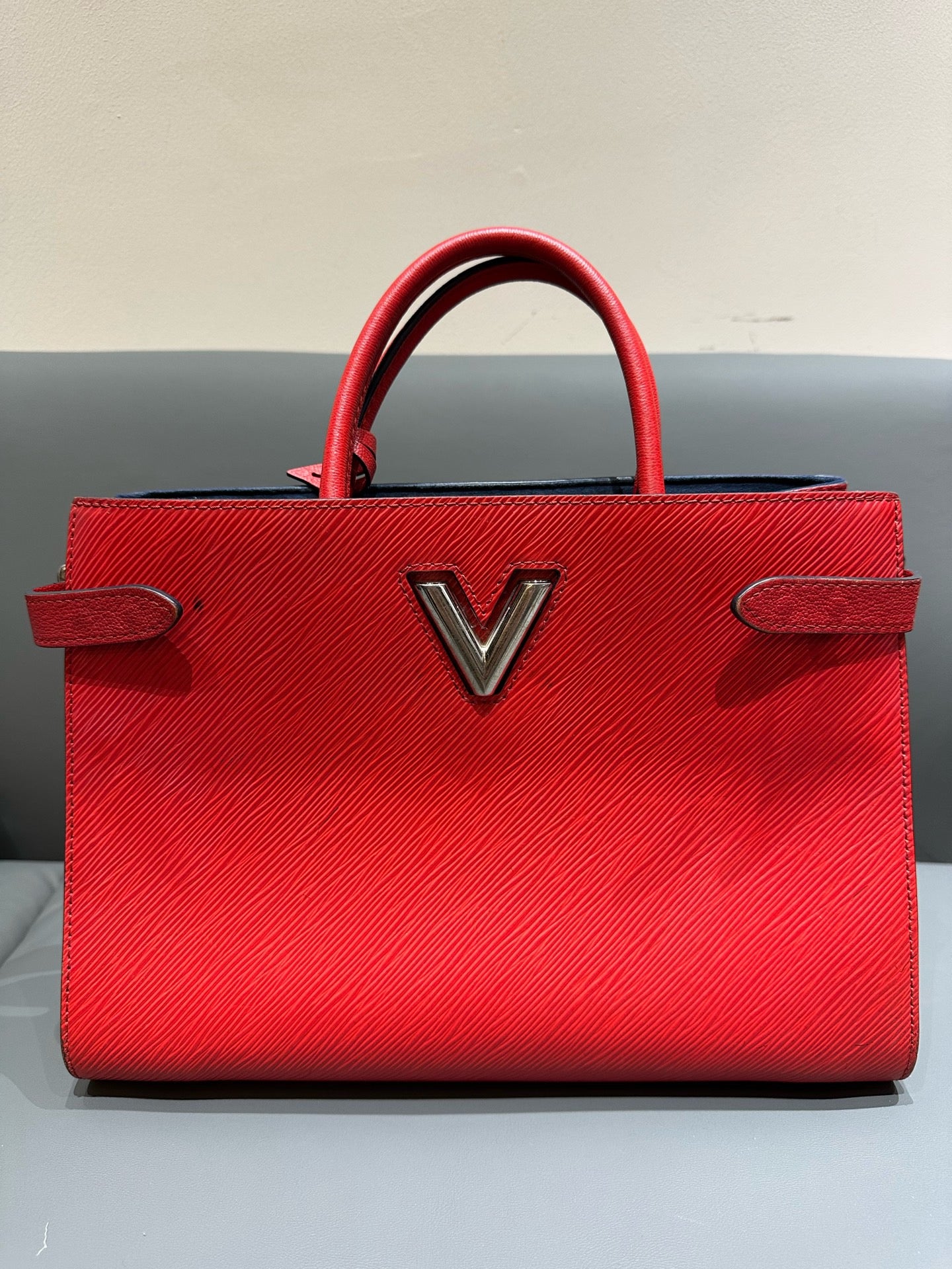 Louis Vuitton - Twist Tote - Epi leather, Cowhide leather - Red - (Medium)