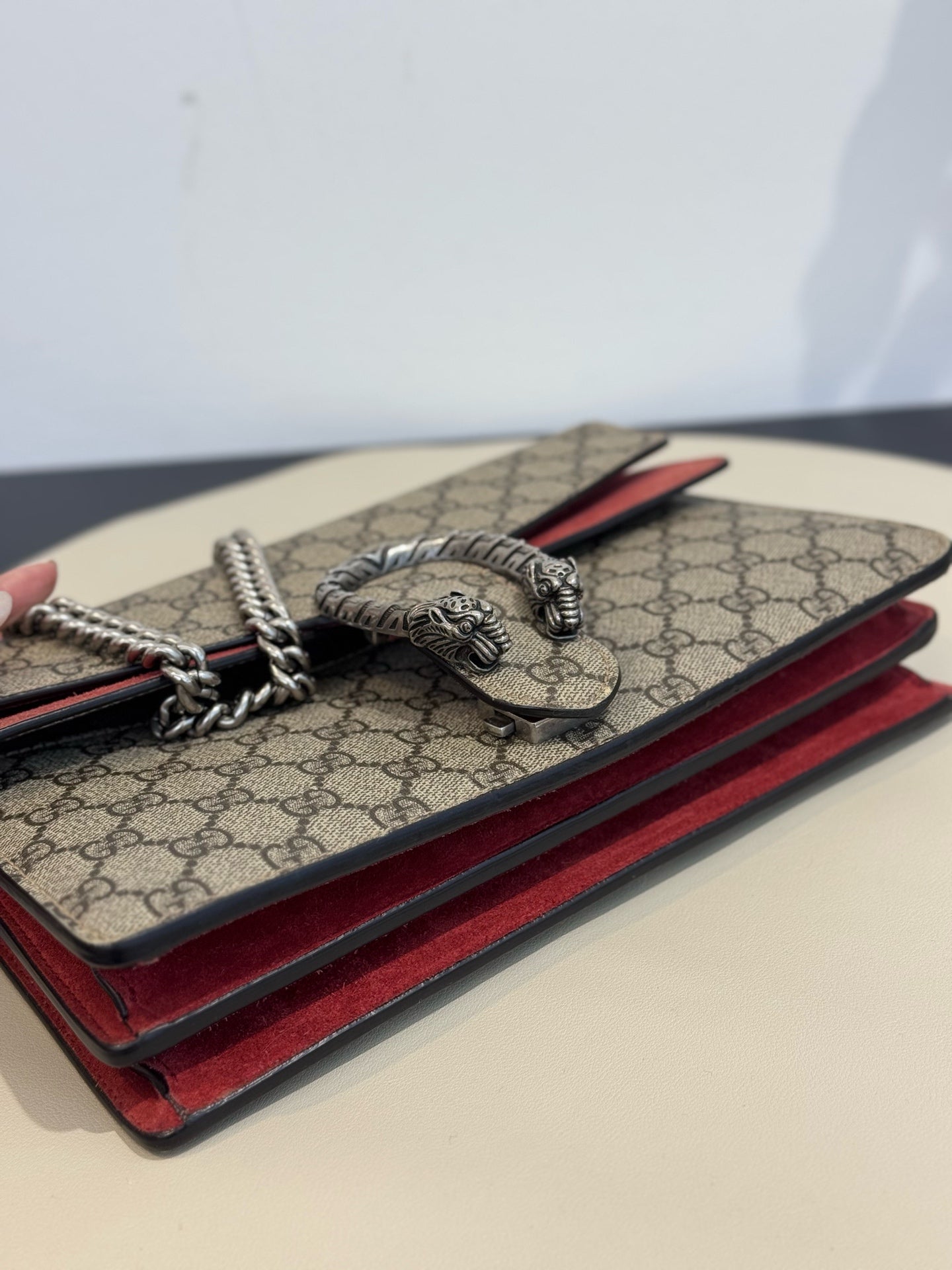 Gucci - Dionysus Medium Shoulder Bag - GG Supreme canvas and suede - Beige with Red accents - (Medium)