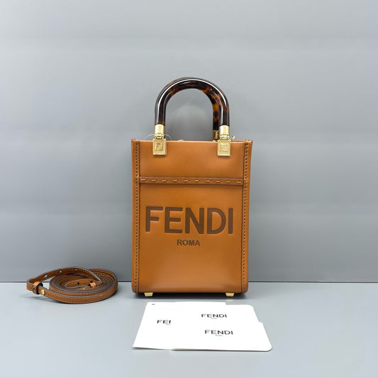 Fendi - Mini Sunshine Shopper Tote - Smooth calfskin leather with resin handles - Caramel Brown - (mini)