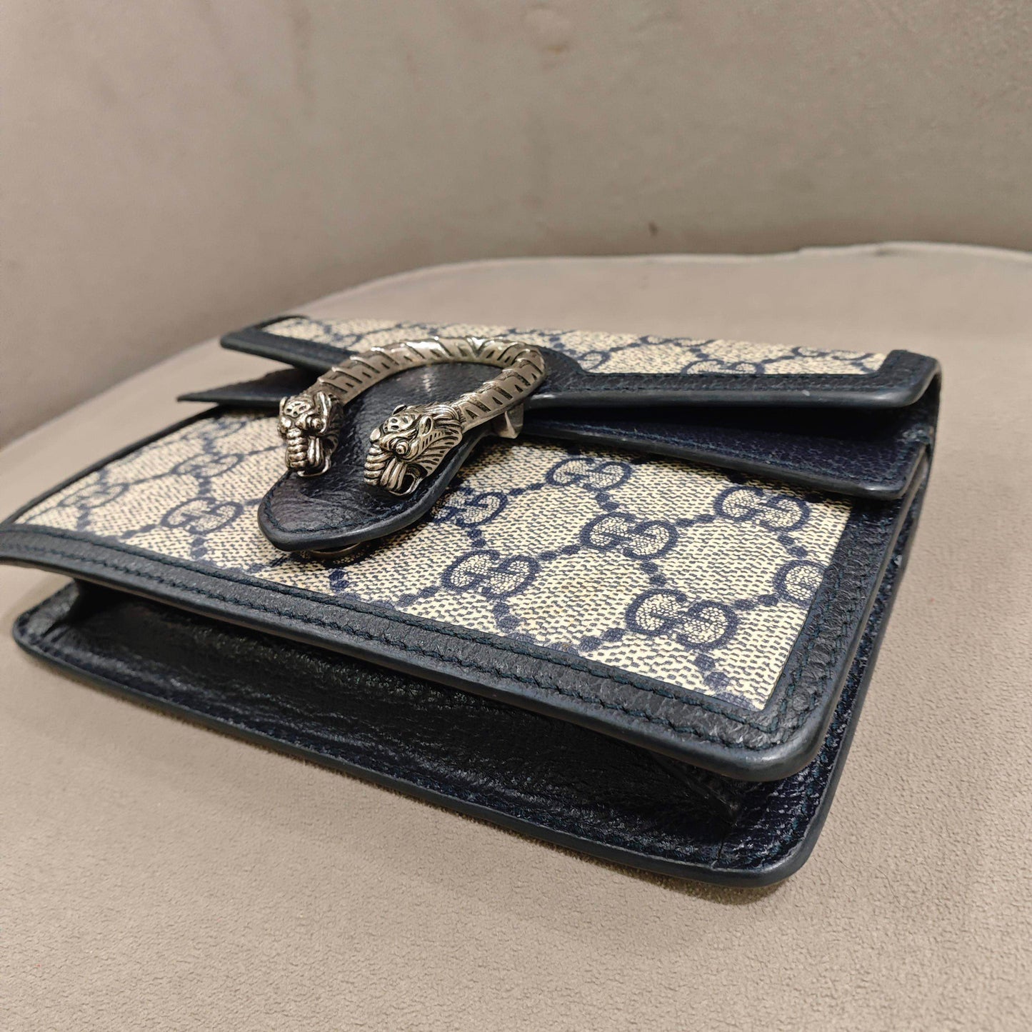 Gucci - Dionysus Mini Chain Wallet - GG Supreme coated canvas with leather trim - Beige and Navy - (mini)