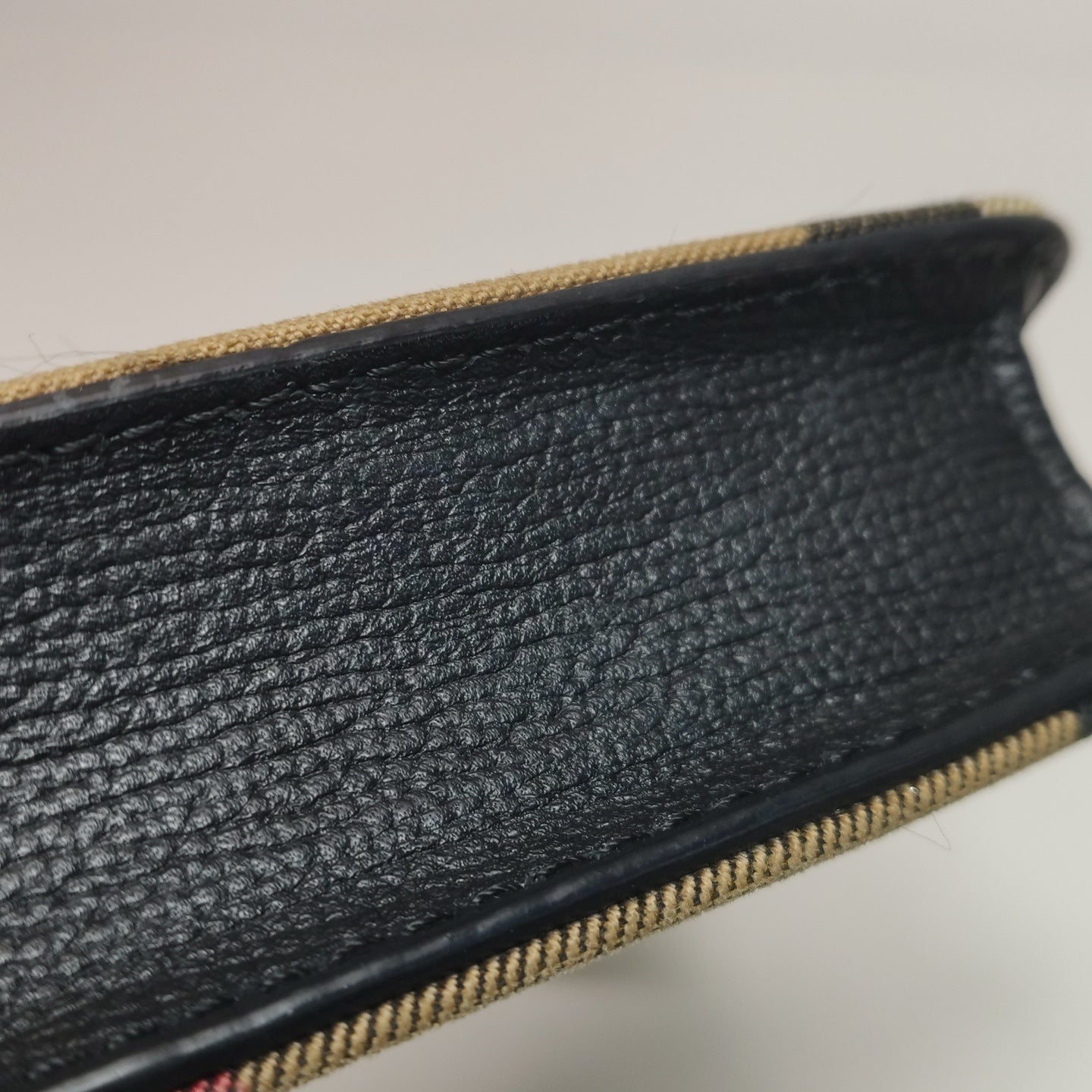 Burberry - 80386251 - Grained leather and Nova Check canvas - Black - (mini)