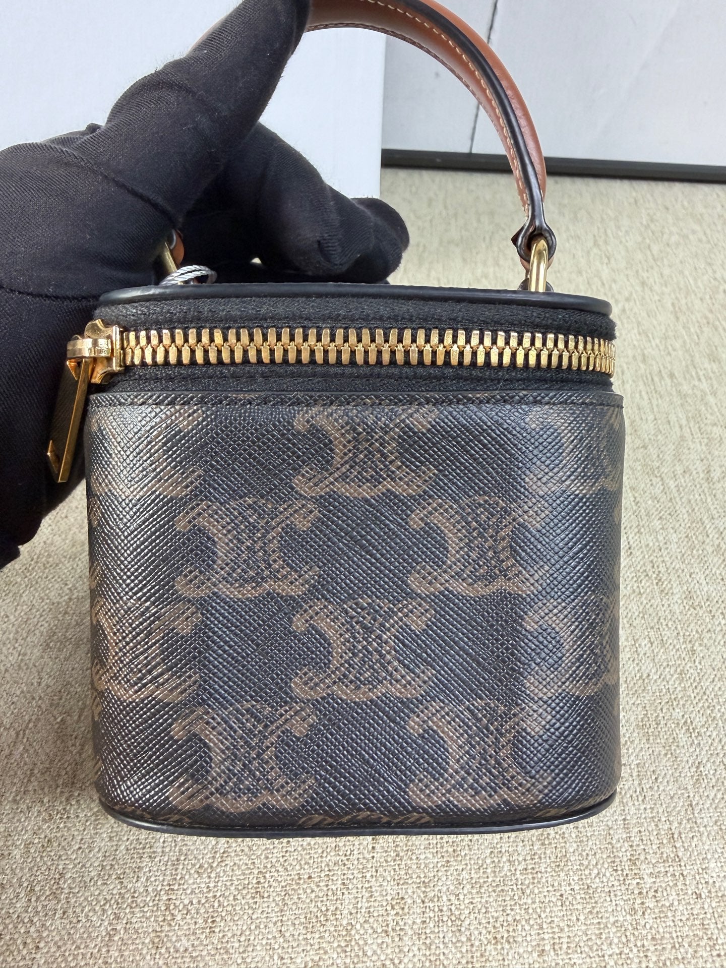 Celine - Triomphe Canvas Mini Vanity Case - Coated canvas with leather trim - Brown - (mini)