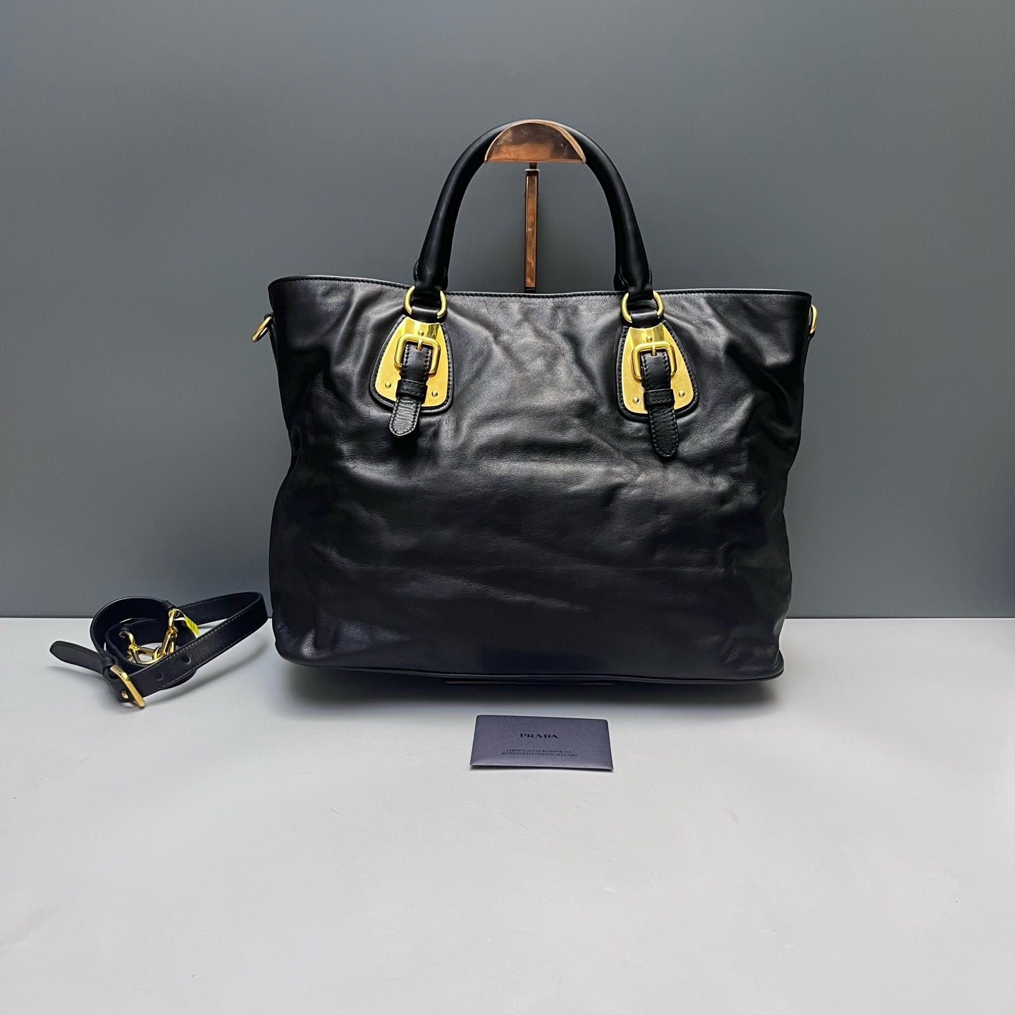 Prada - Soft Leather Tote Bag - Leather - Black - (large)