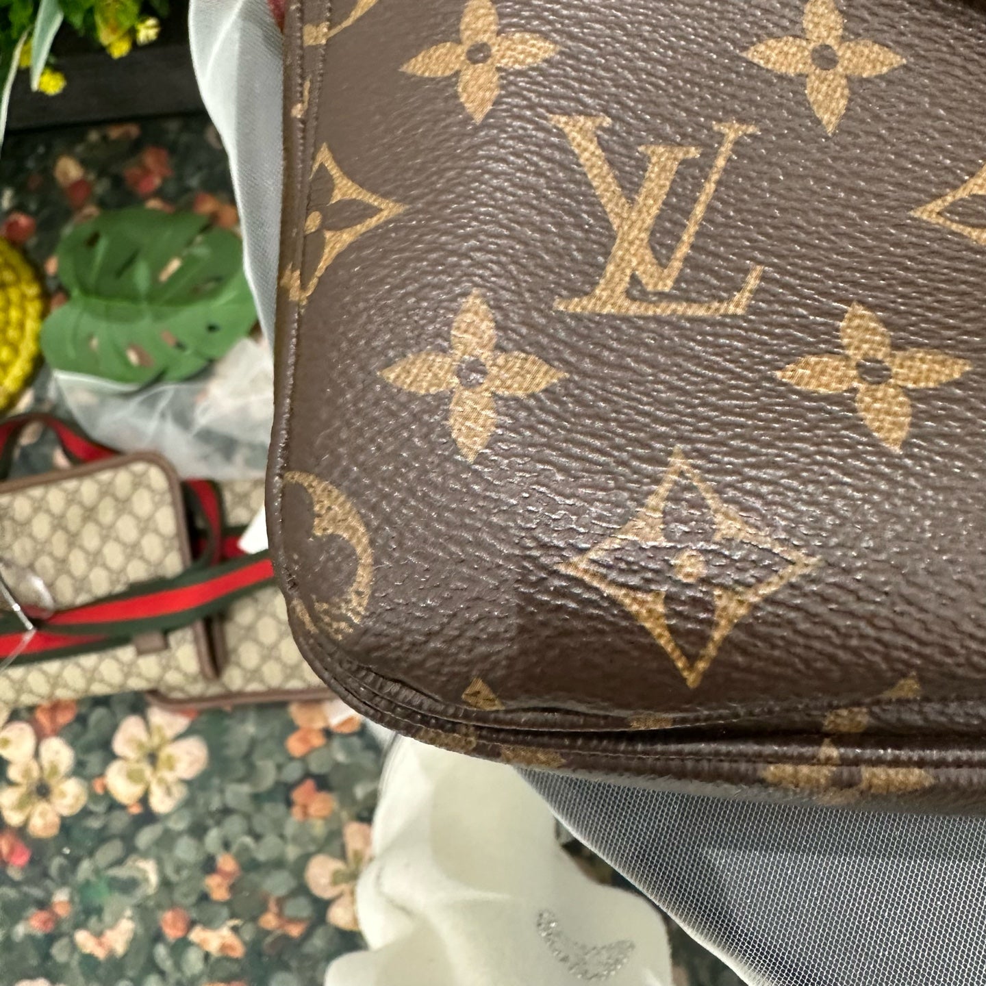 Louis Vuitton - Pochette Metis - Monogram coated canvas with natural cowhide leather trim - Brown - (Medium)