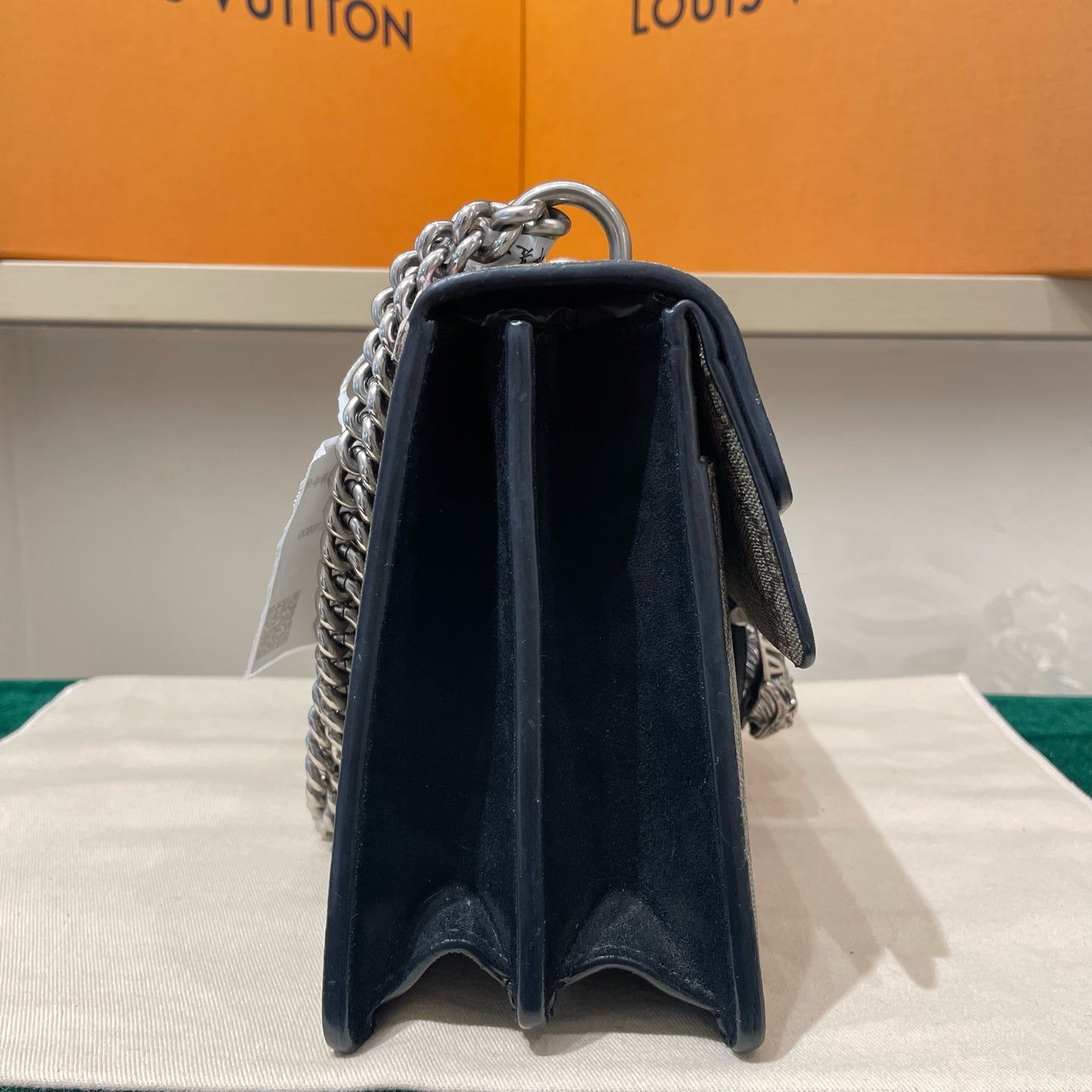 Gucci - Dionysus Medium Shoulder Bag - GG Supreme coated canvas with suede trim and interior lining - Beige and Black - (Medium)