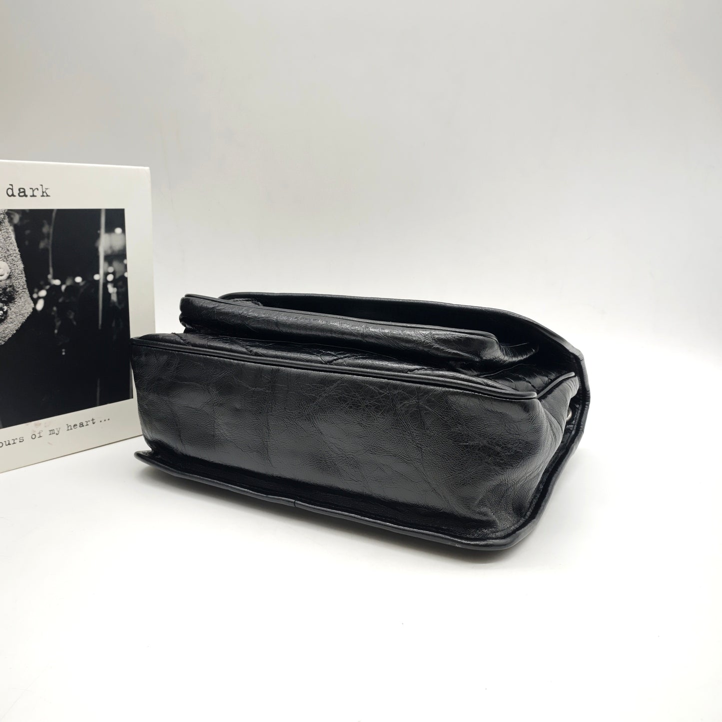Saint Laurent - Niki Medium - Distressed waxed leather - Black - (medium)