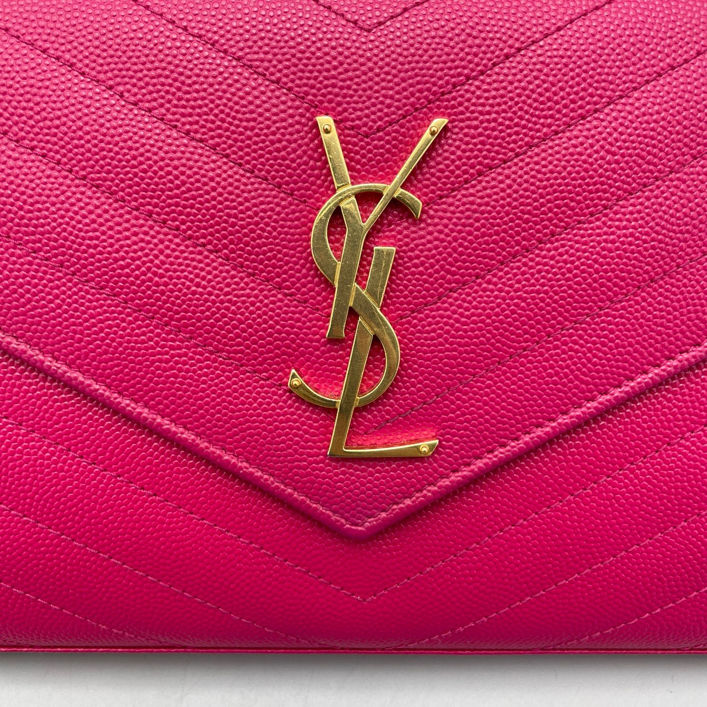 Saint Laurent - Monogram Envelope Chain Bag - Grained calfskin leather - Hot Pink with Gold-Tone Hardware - (medium)