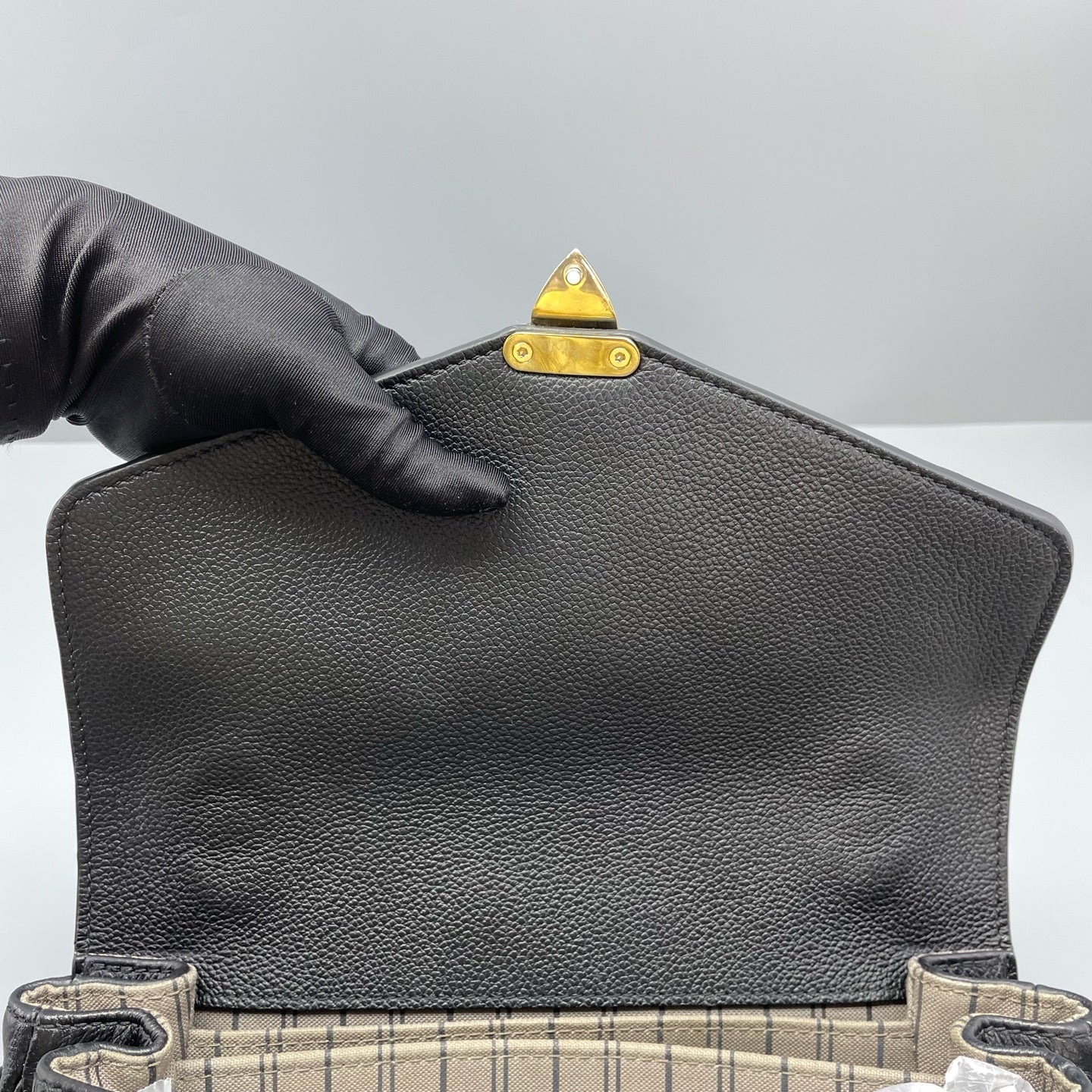 Louis Vuitton - Pochette Metis - Monogram Empreinte leather - Black - (medium)