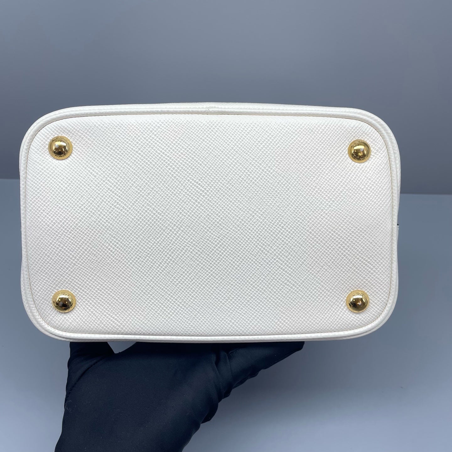 Prada - Panier Bucket Bag - Saffiano leather - White - (medium)