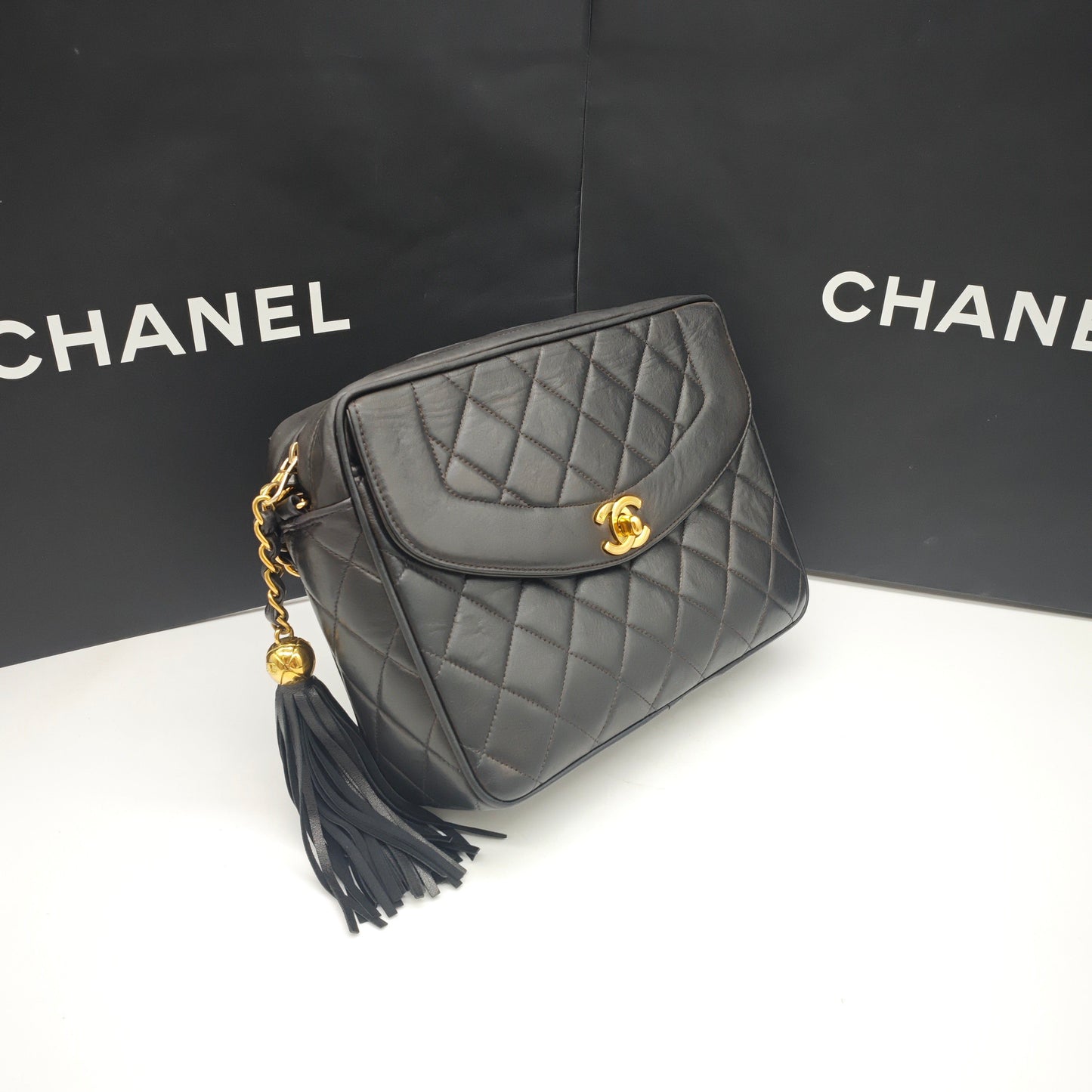 Chanel - Vintage Tassel Camera Bag - Lambskin leather - Black - (Small)