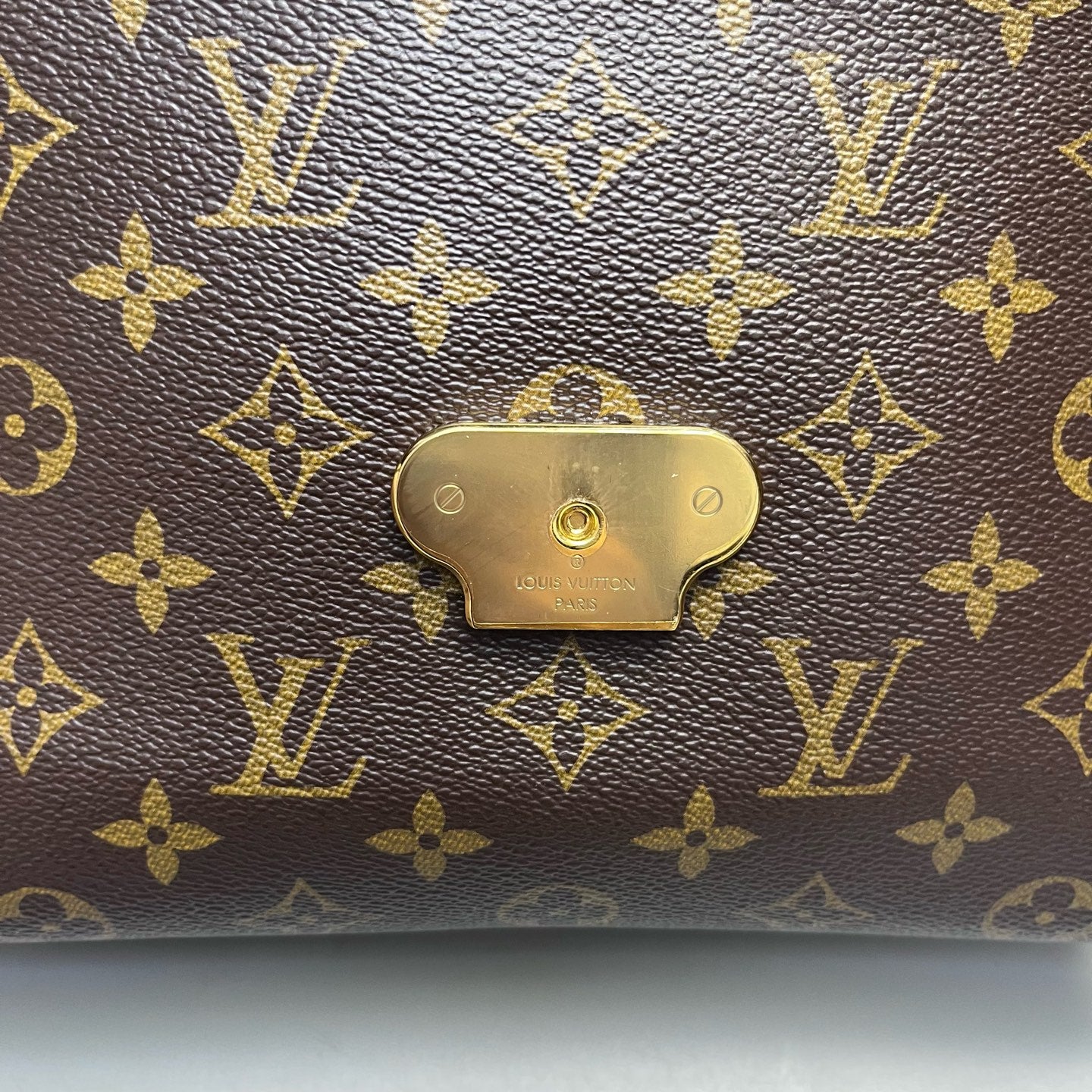 Louis Vuitton - Pallas Chain - Monogram coated canvas and grained leather - Brown and Red - (Medium)