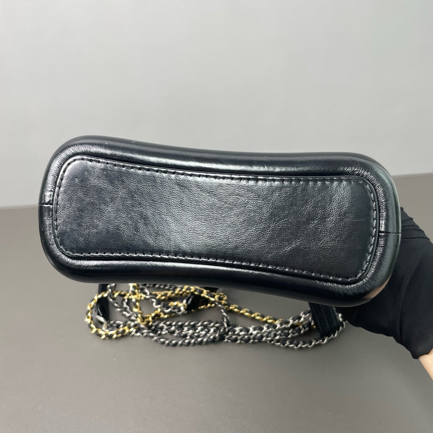 Chanel - Gabrielle Small Hobo Bag - Calfskin leather - Black and White - (Small)