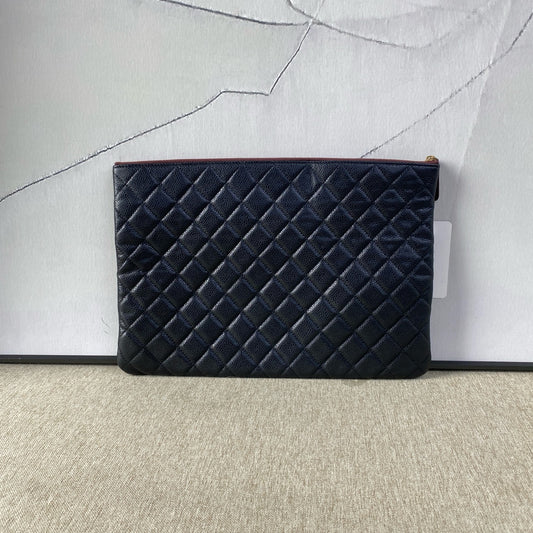 Chanel - Quilted Clutch Bag - Caviar leather - Black - (Large)