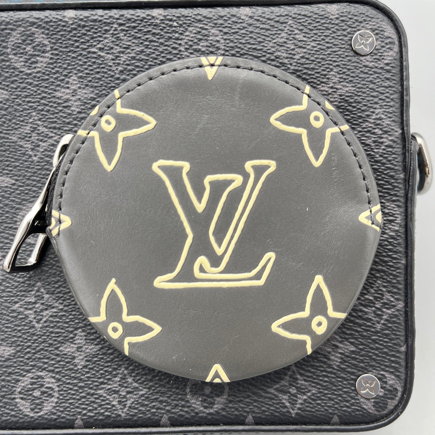 Louis Vuitton - Outdoor Messenger PM - Monogram Shadow leather - Black - (Small)