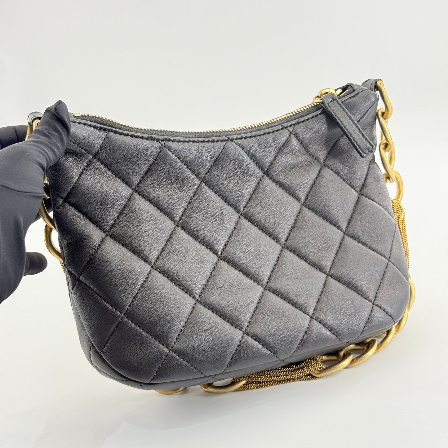 Chanel - 23A Tassel Chain Hobo Bag - Lambskin leather - Black - (mini)