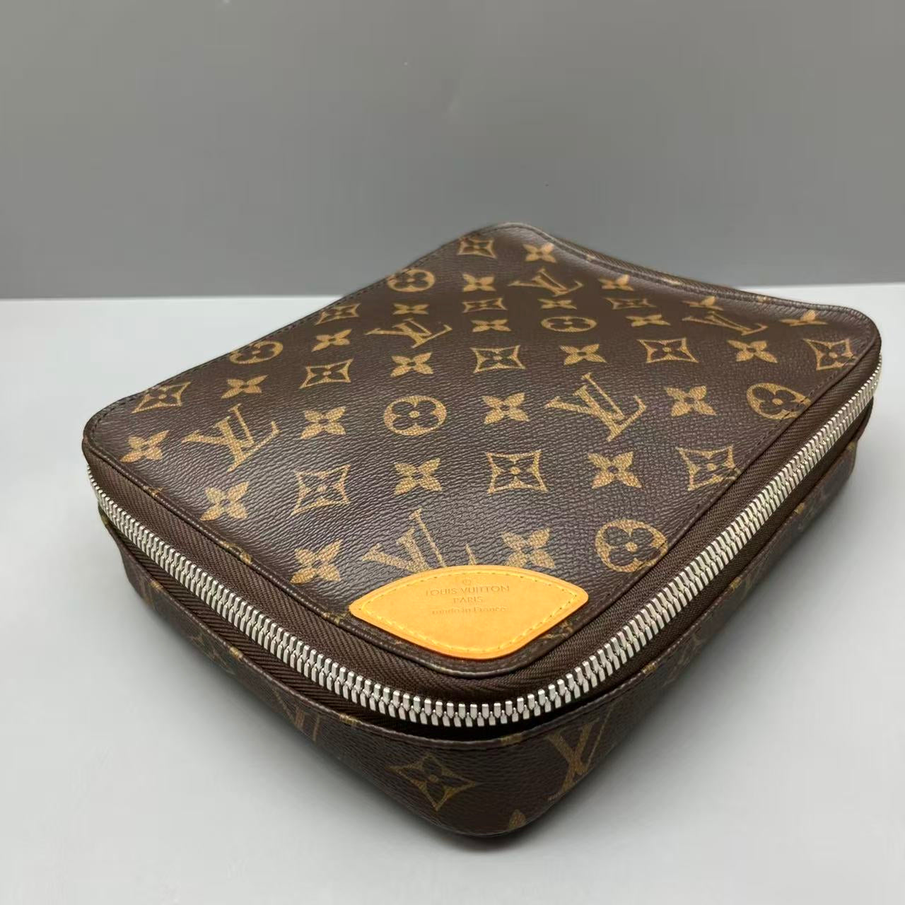 Louis Vuitton - Storage Pouch - Monogram coated canvas with Vachetta leather trim - Brown - (small)