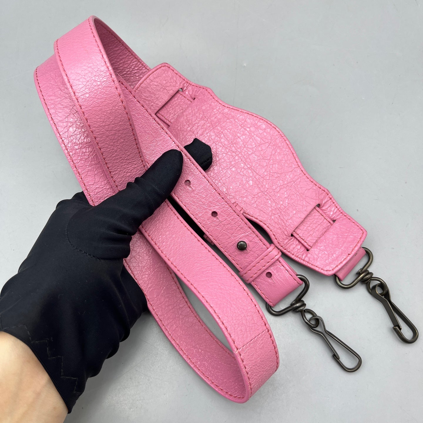 Balenciaga - City Bag - Distressed goatskin leather - Pink - (medium)