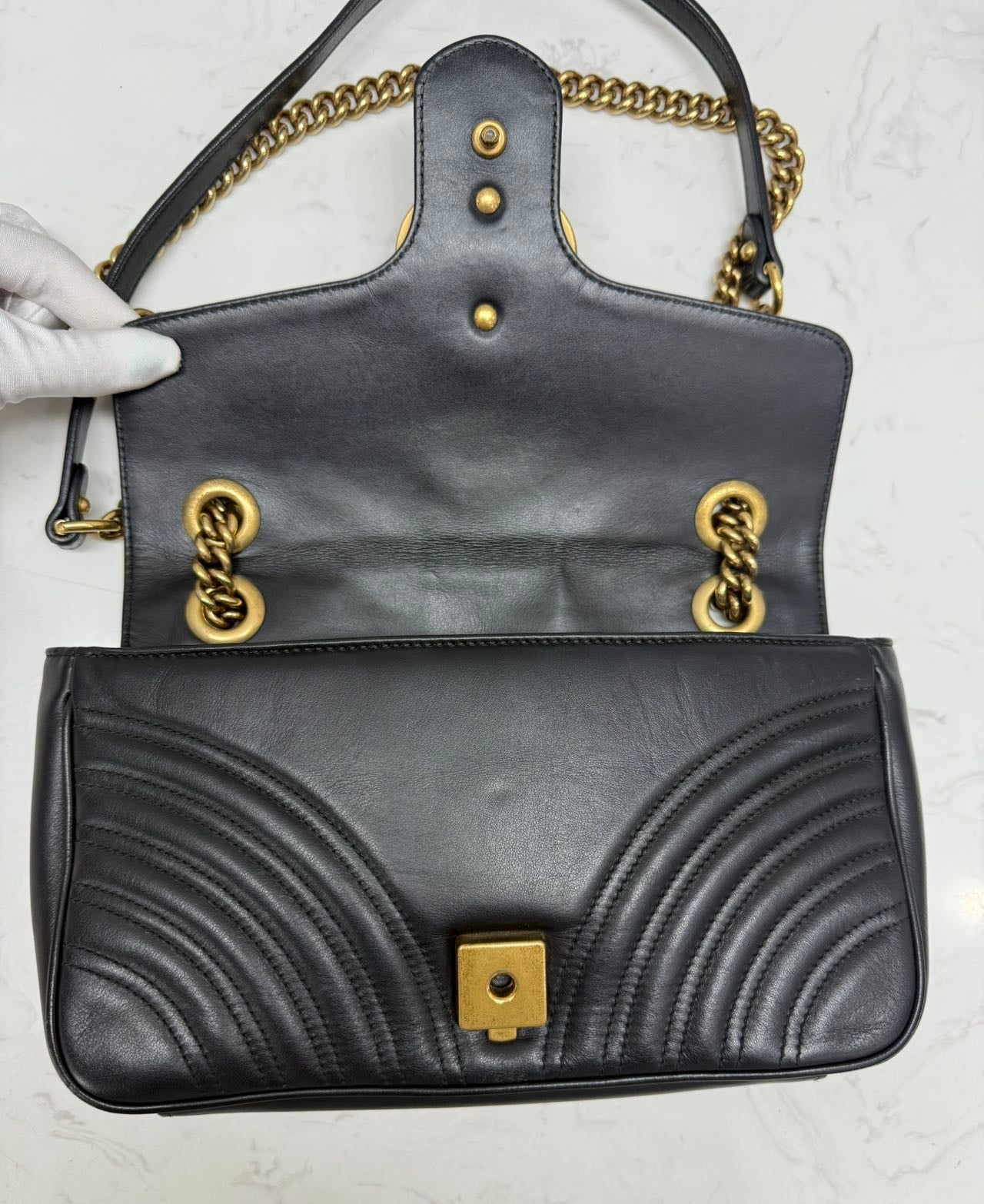 Gucci - Marmont 26 - Leather - Black - (medium)