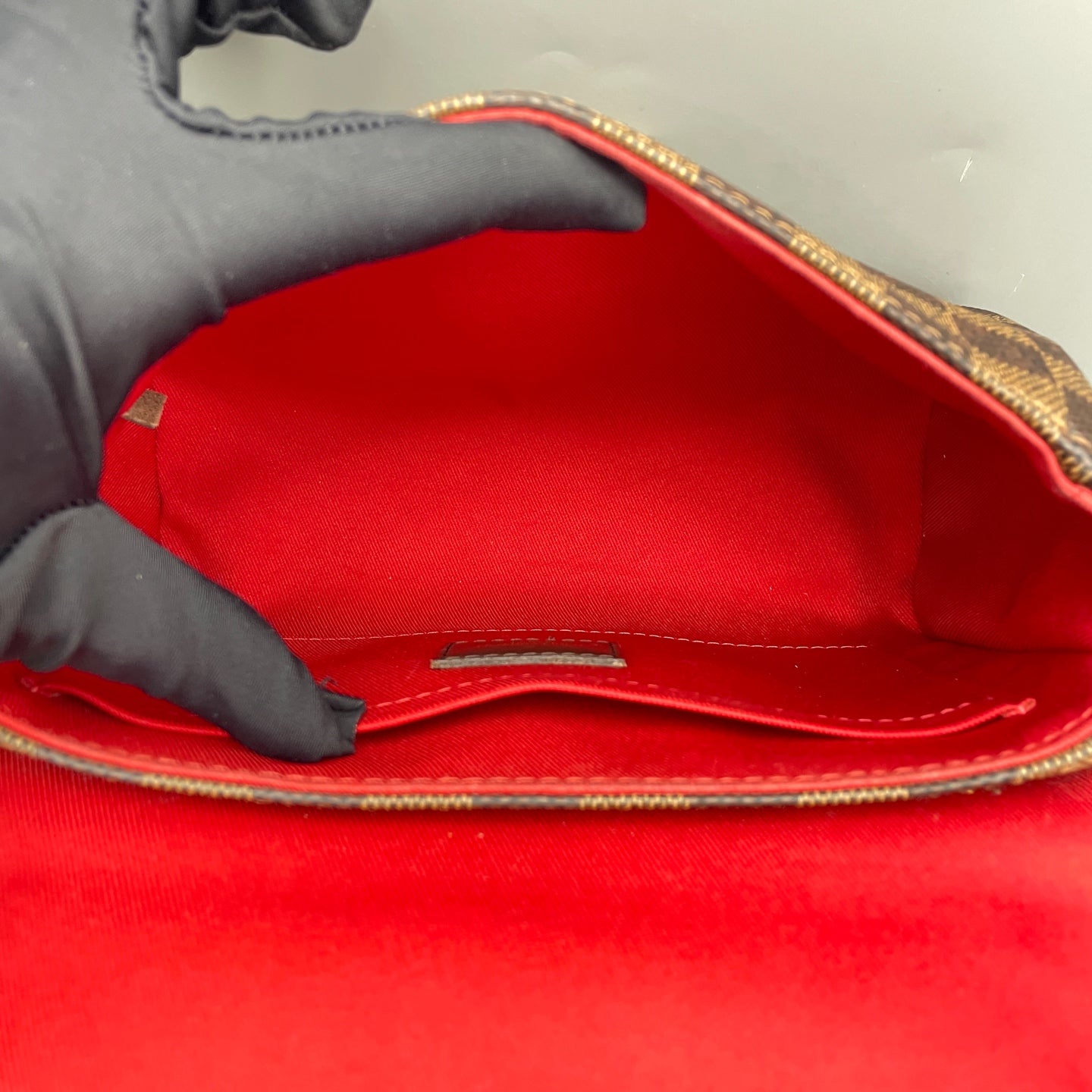 Louis Vuitton - Pochette Metis - Damier Ebene coated canvas with leather trim - Brown - (small)