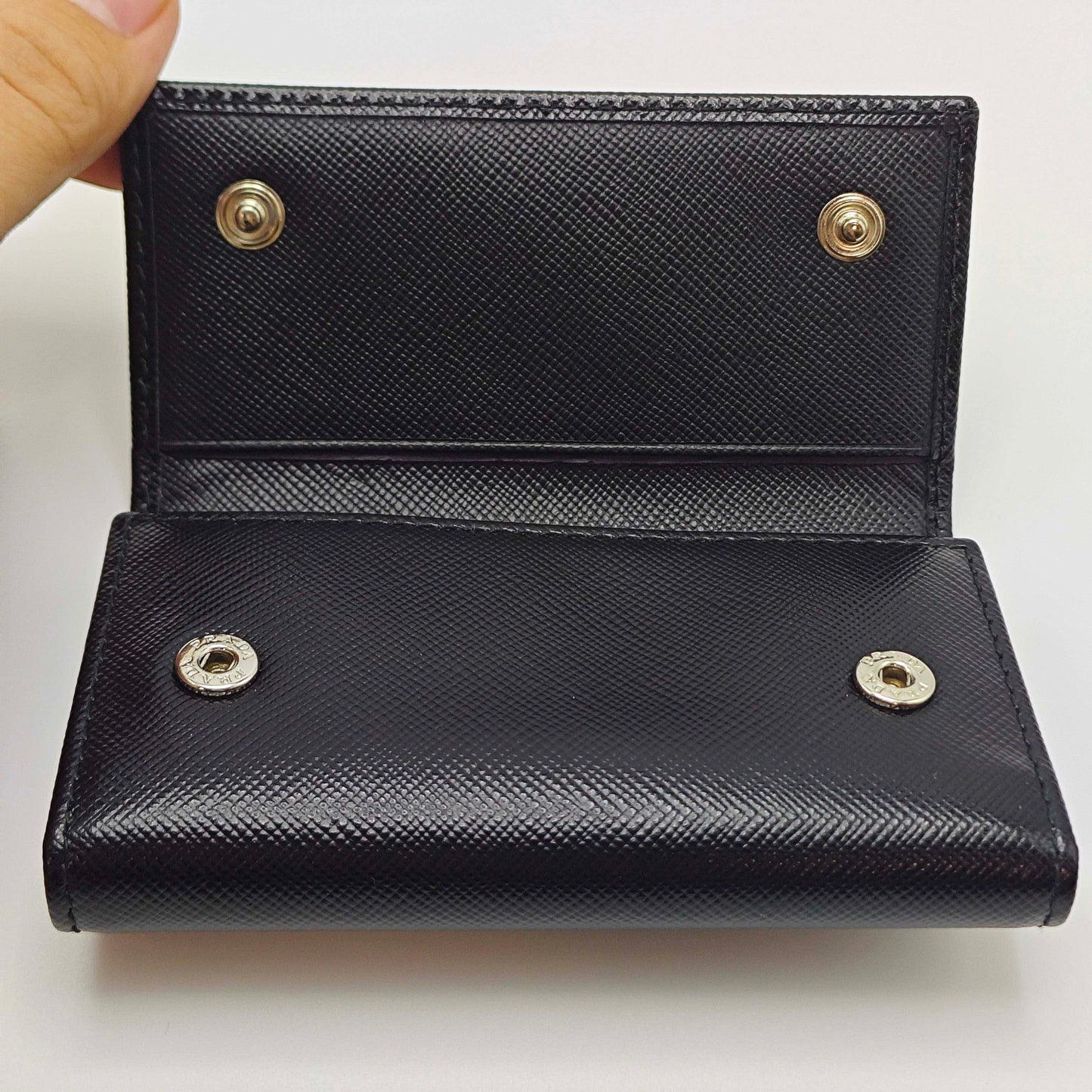 Prada - Saffiano 6-Hook Key Case - Saffiano leather - Black - (Small)