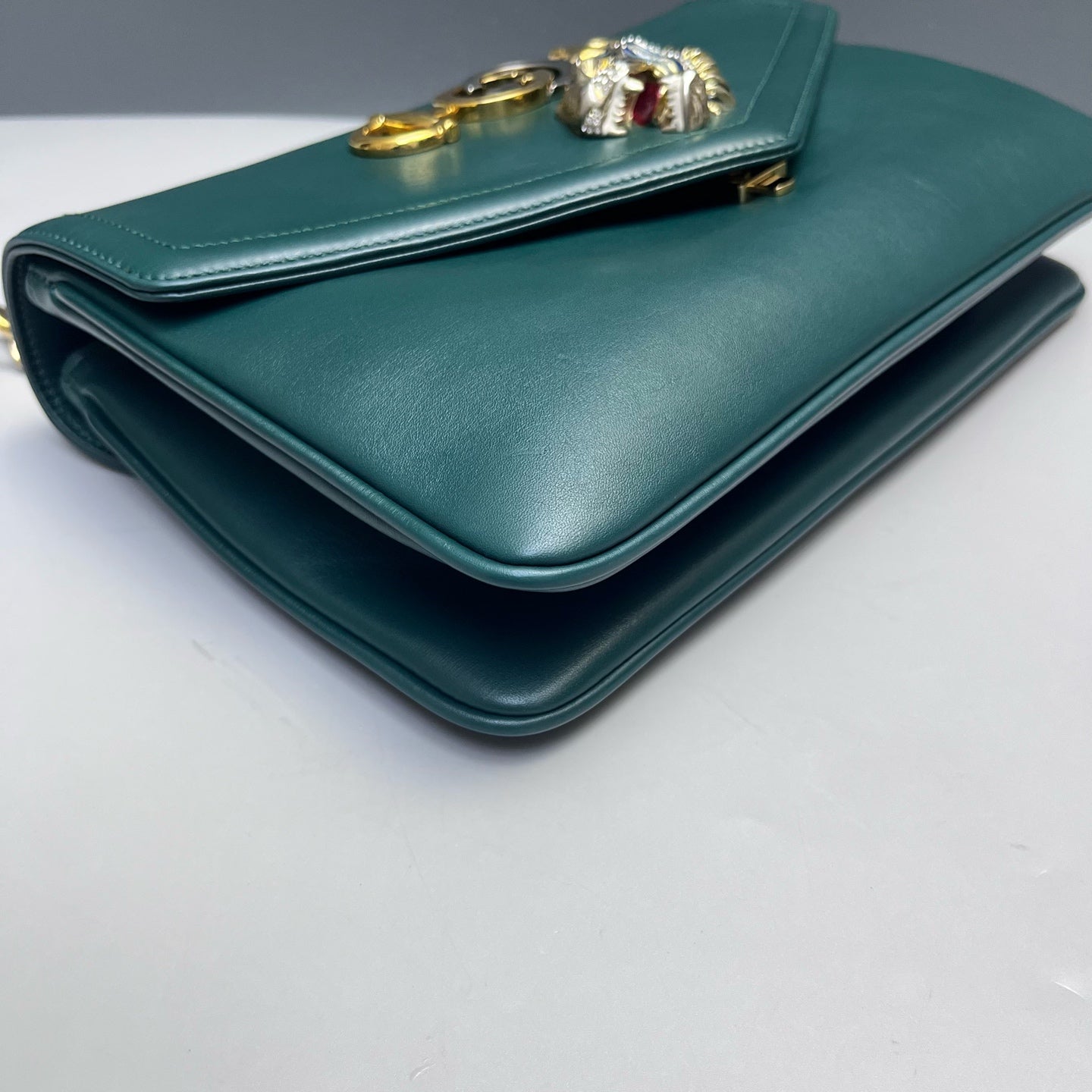 Gucci - Zumi Shoulder Bag with Tiger Head - Leather - Green - (medium)