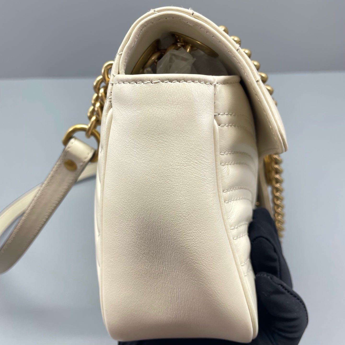 Gucci - GG Marmont Matelassé Small Shoulder Bag 2.0 - Calfskin leather - White with Gold-Tone Hardware - (small)