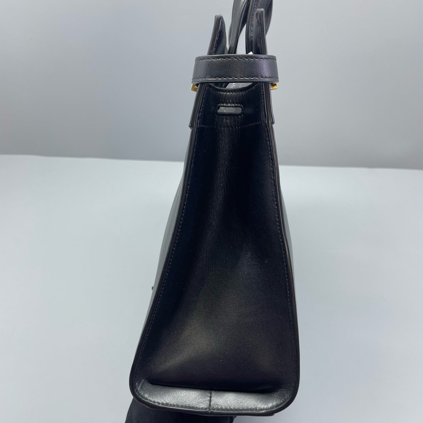 Saint Laurent - Manhattan - Smooth calfskin leather - Black - (Medium)