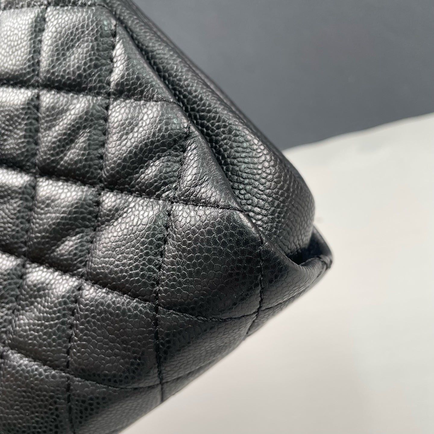 Chanel - Classic Quilted Clutch - Grained Calfskin Leather - Black - (Large)