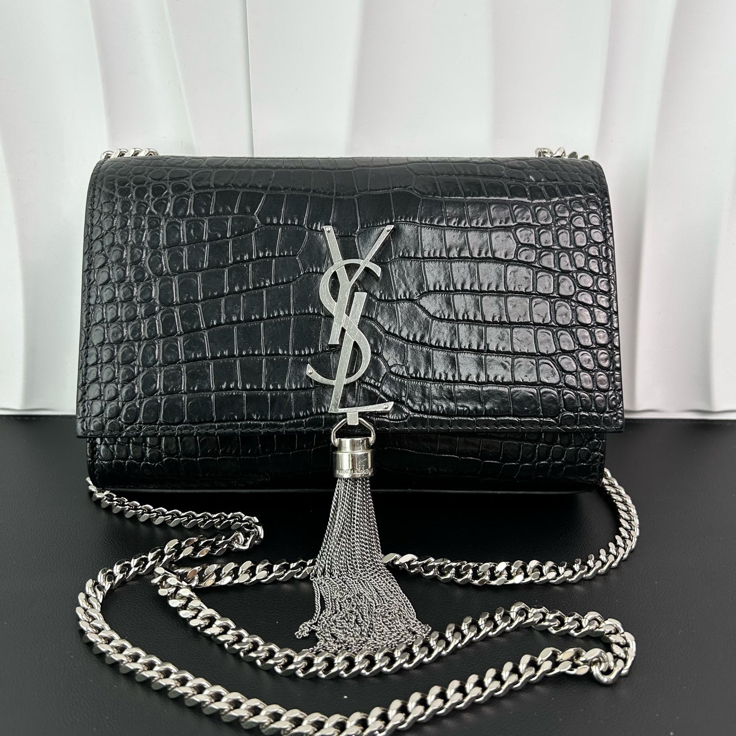 Saint Laurent - MONOGRAM KATE Tassel - Crocodile embossed leather - Black with Silver-Tone Hardware - (mini)
