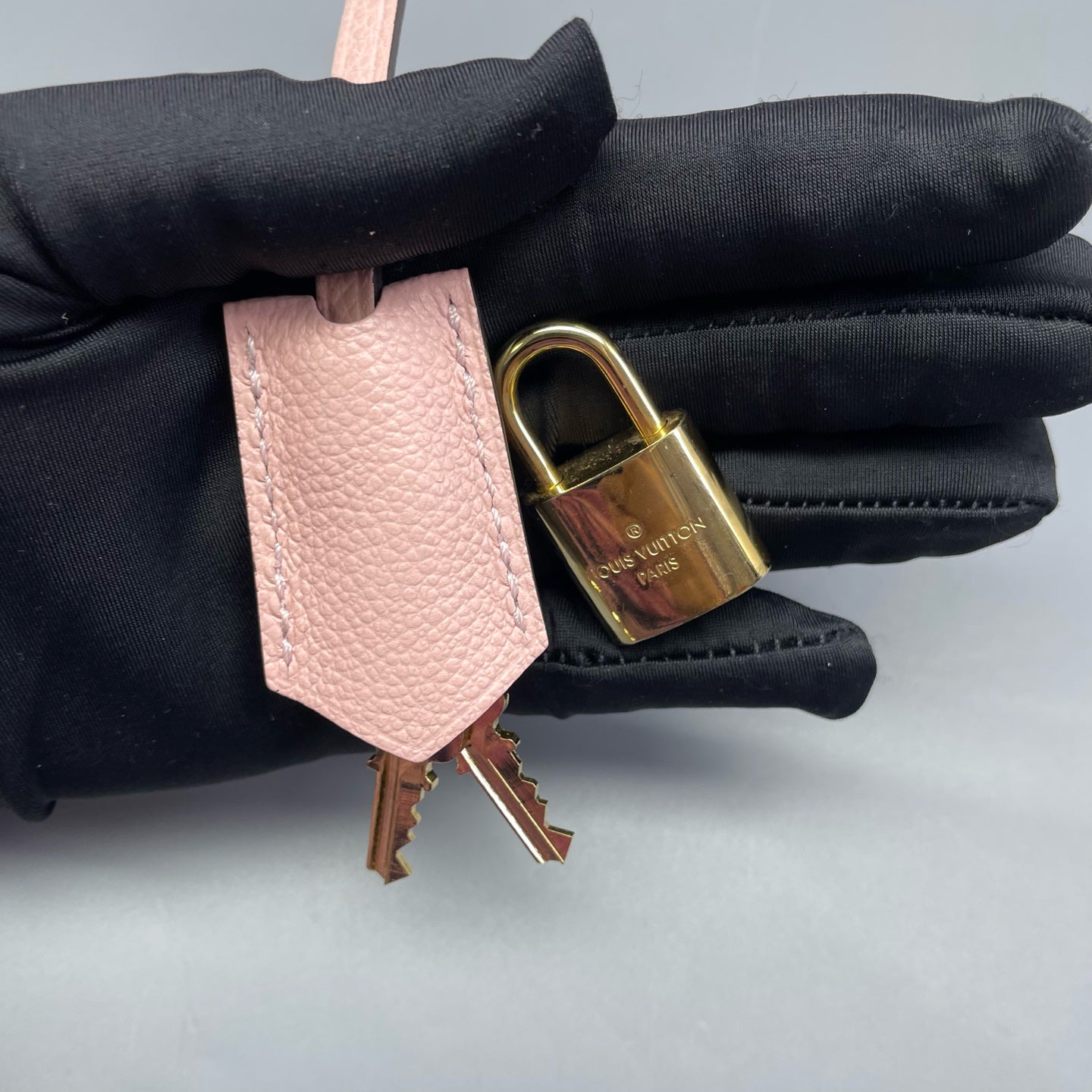 Louis Vuitton - Montaigne BB - Leather - Pink - (Mini)