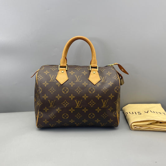 Louis Vuitton - Speedy 25 - Monogram coated canvas with Vachetta leather trim - Brown - (small)