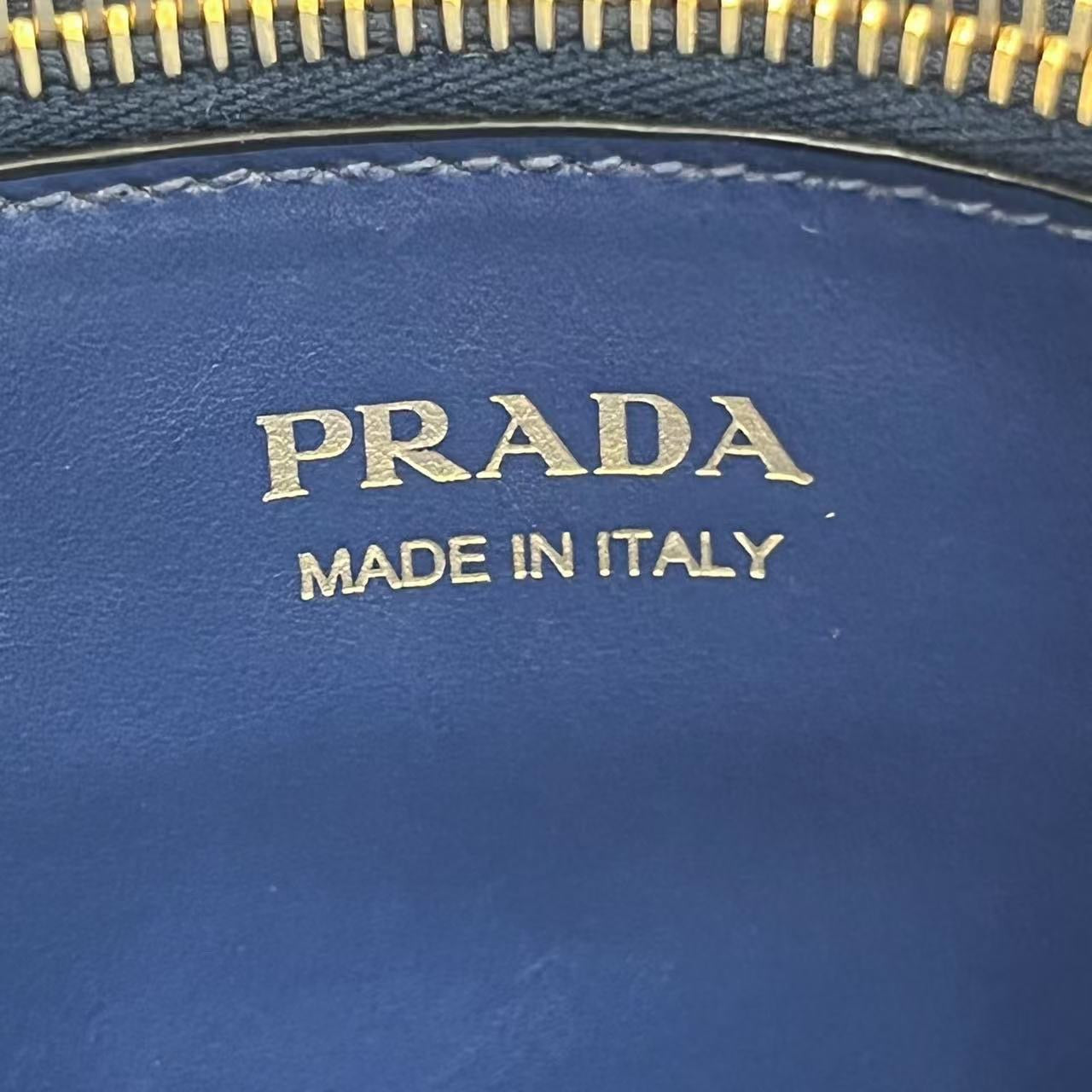 Prada - Monochrome Tote - Saffiano leather - Navy - (medium)