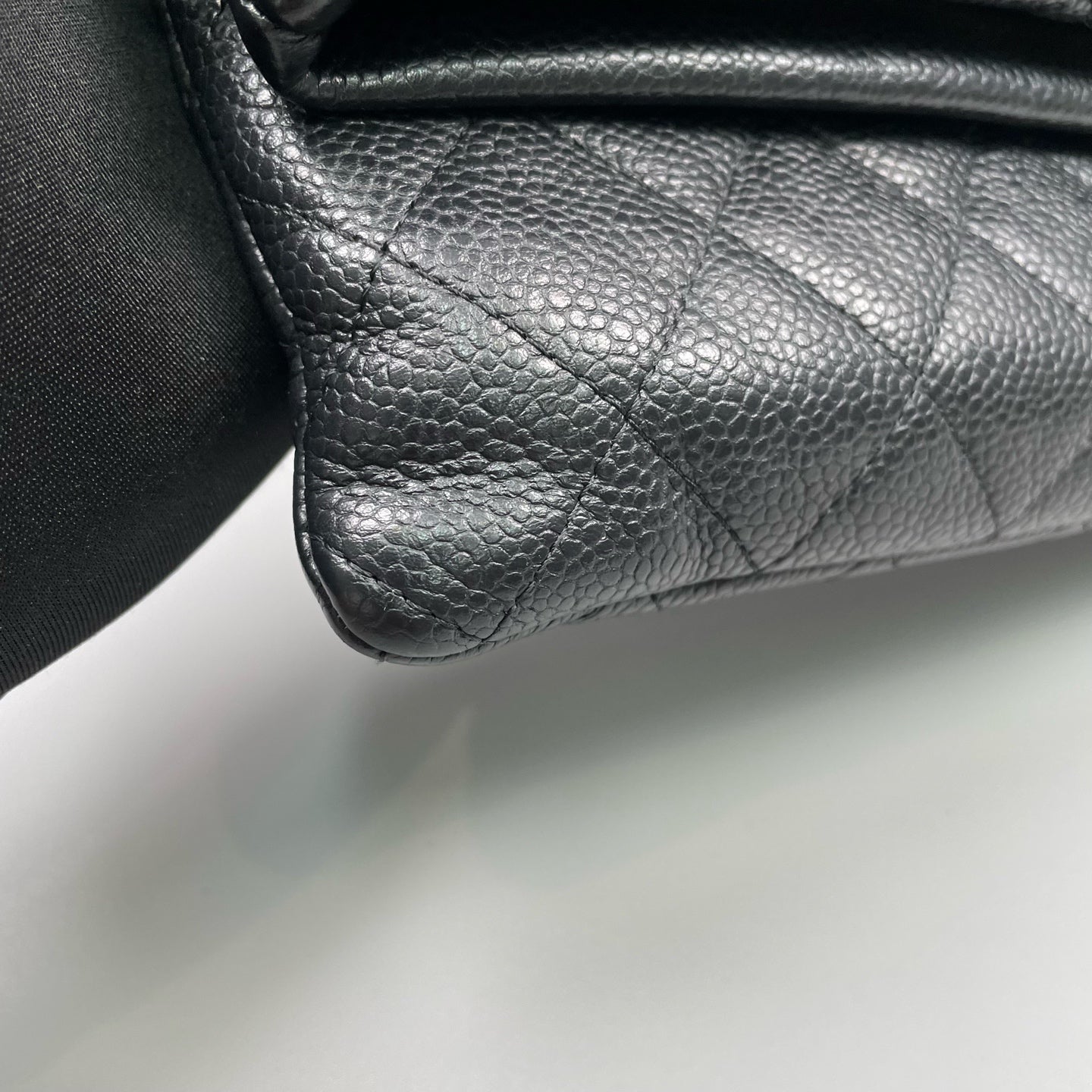 Chanel - Classic Quilted Clutch - Caviar leather - Black - (medium)
