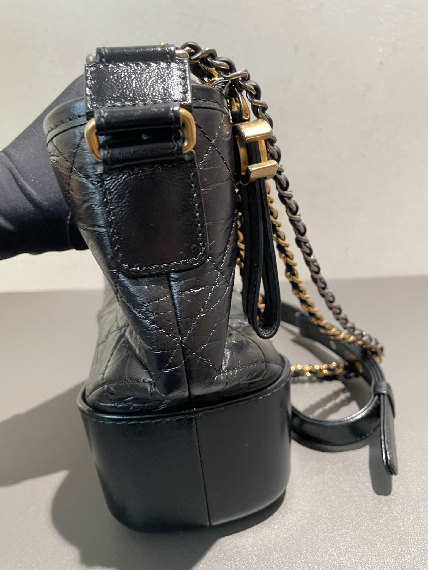 Chanel - Gab Bag (Hobo Bag) - Crumpled calfskin and smooth calfskin leather - Black - (Medium)